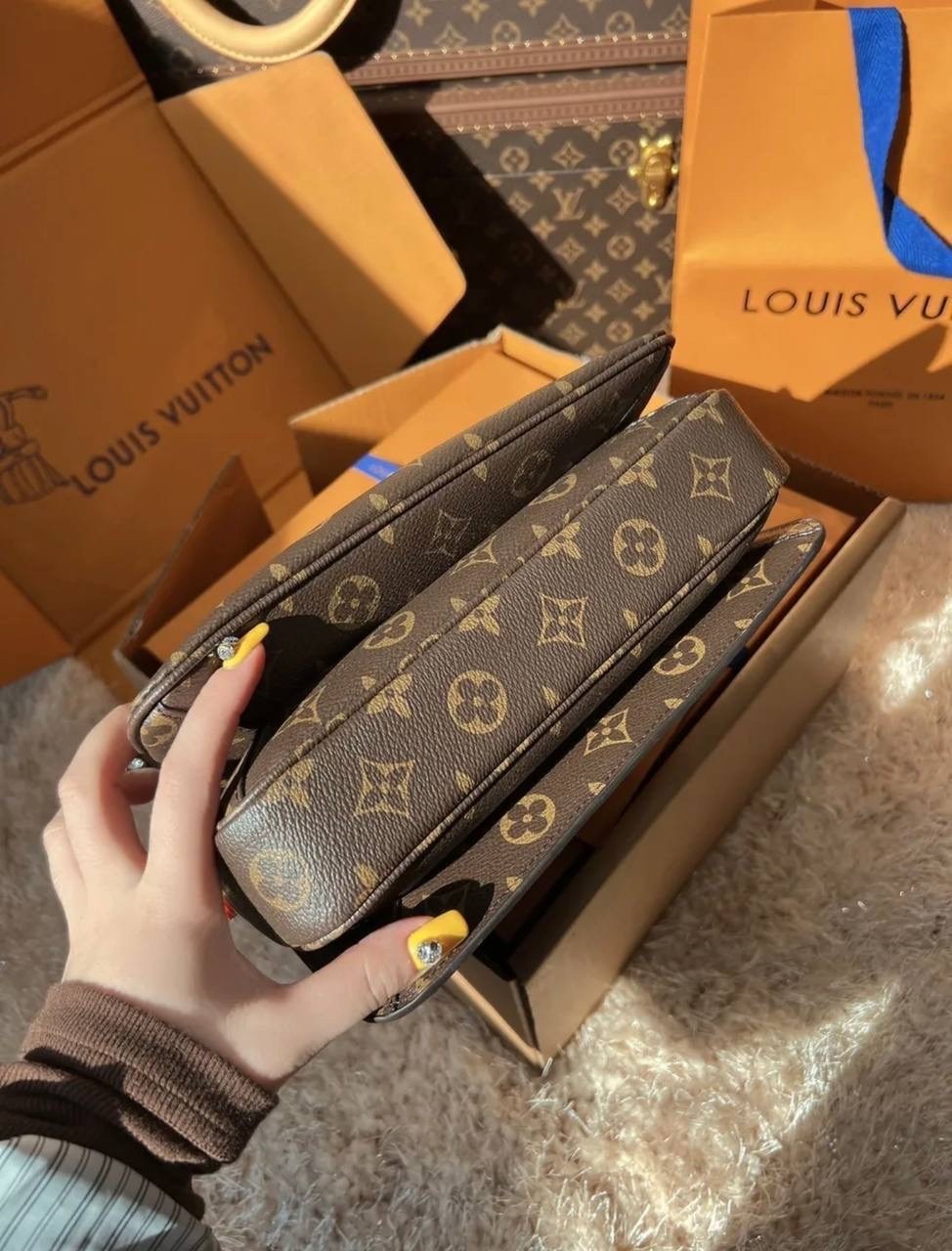 cумка louis vuitton,сумка pochette metis louis vuitton,louis vuitton женская сумка,сумка луи виттон метис,сумка louis vuitton metis pochette оригинал