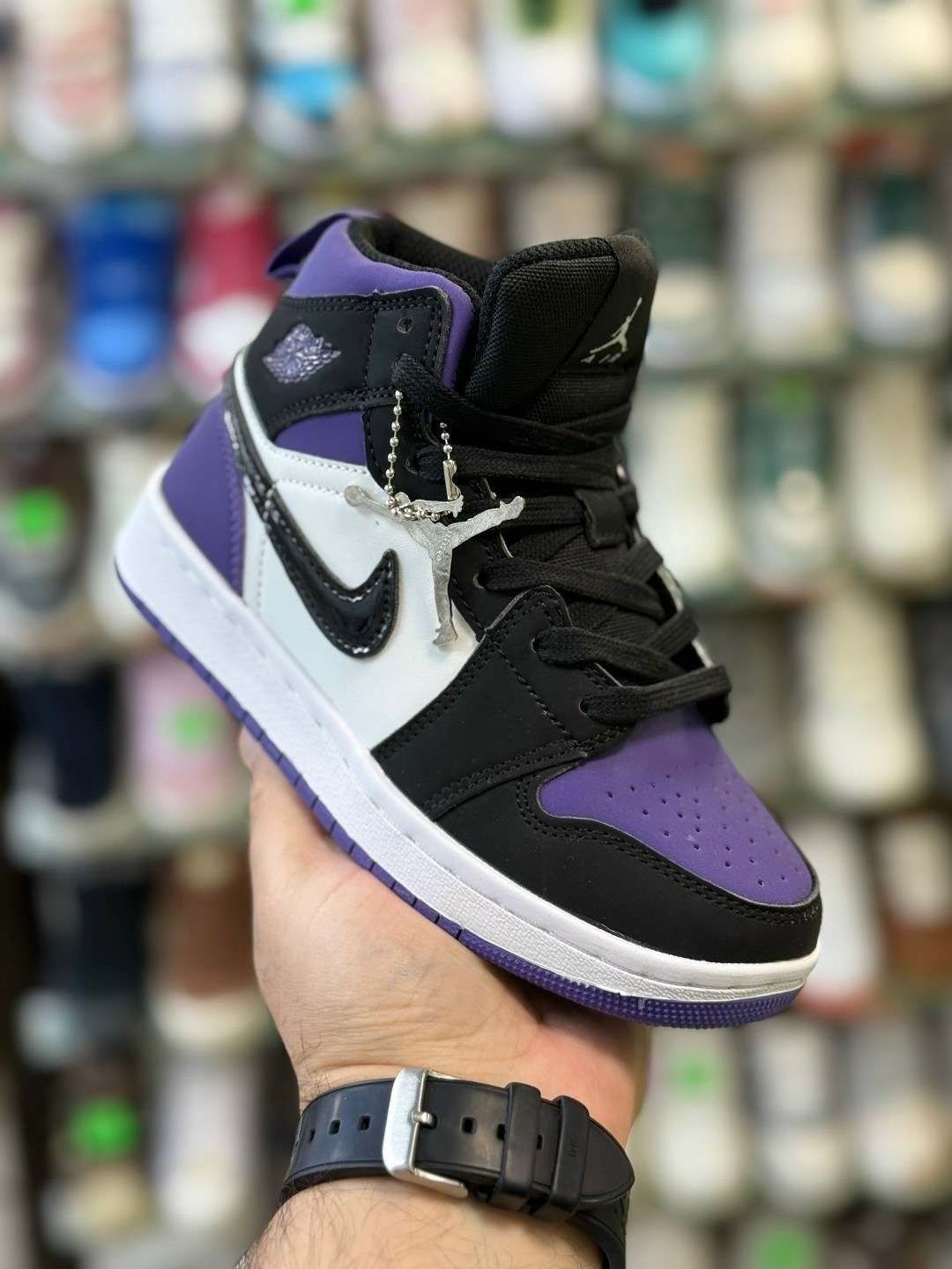 nike air jordan 1 mid se,air jordan 1 mid lakers,air jordan 1 mid se lakers top 3,nike air jordan 1 mid,air jordan 1 mid se