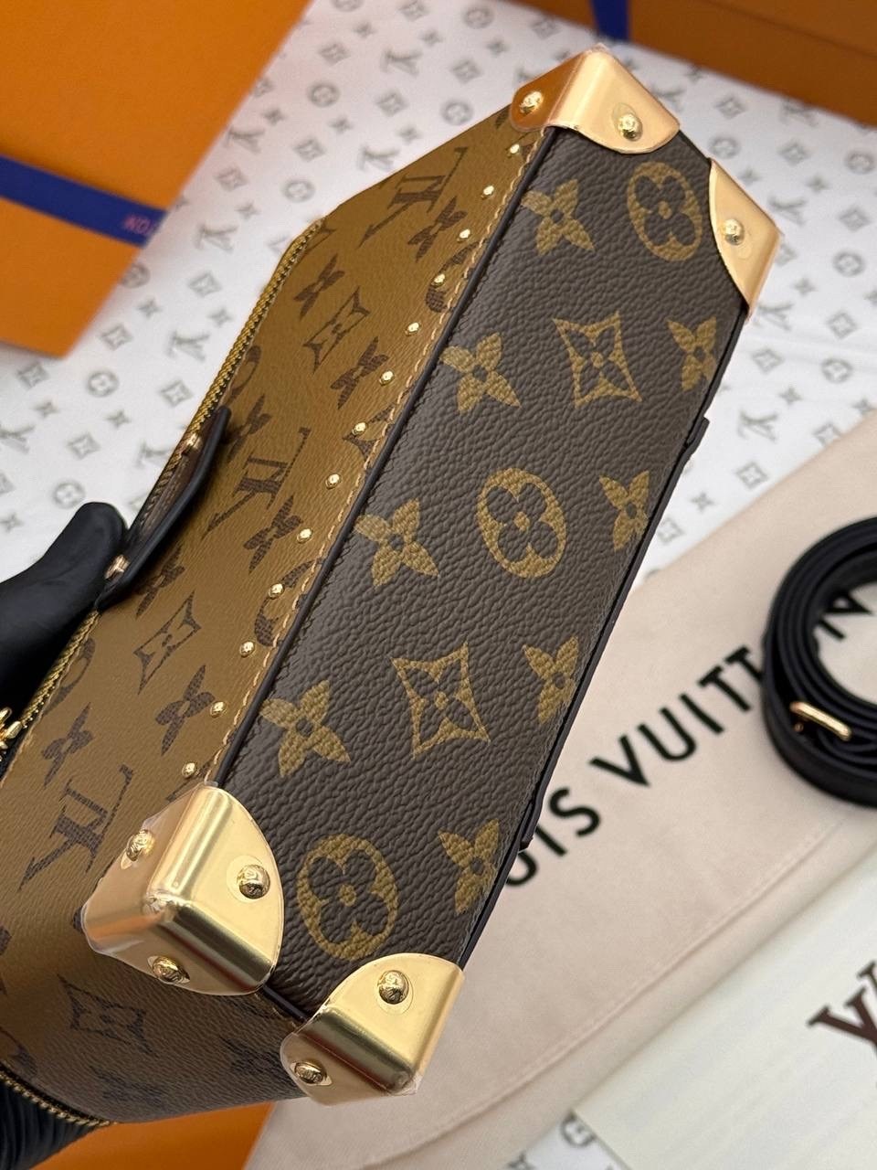 женская сумка louis vuitton,louis vuitton сумка на плечо,сумка louis vuitton,модная женская сумка,сумка женская брендовая