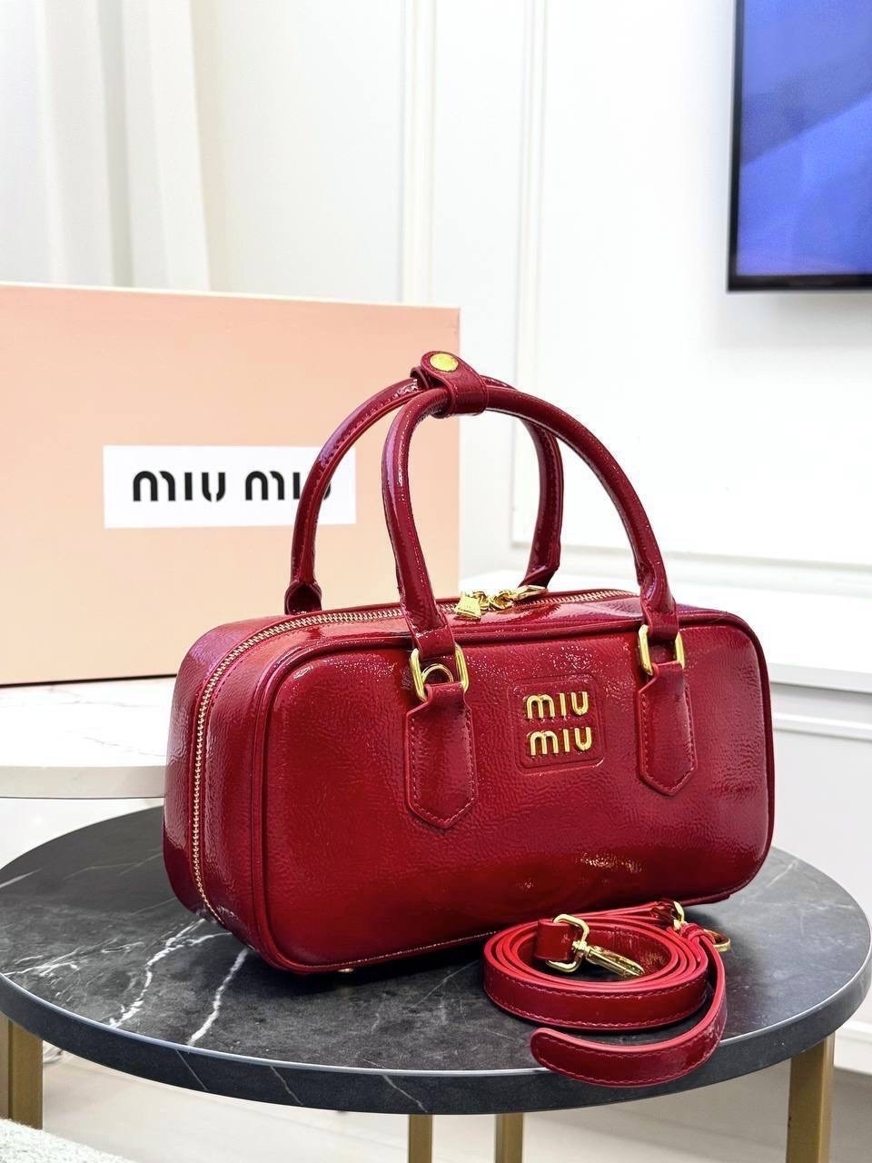 женская сумка miu miu,сумка miu miu люкс качества,сумка miu miu,сумка miu miu на плечо,женская кожаная сумка miu miu arcadie mini темно-коричневая
