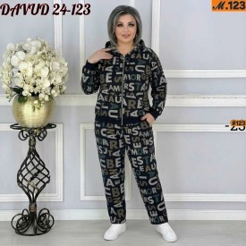 Костюм