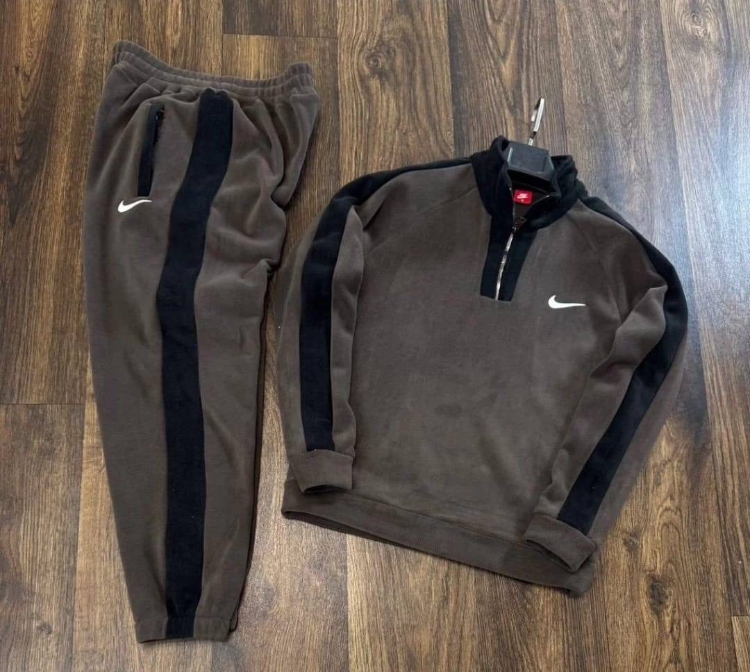 спортивный костюм nike на флисе,флисовый костюм мужской,спортивные костюмы nike,флисовые костюмы,мужской спортивный костюм