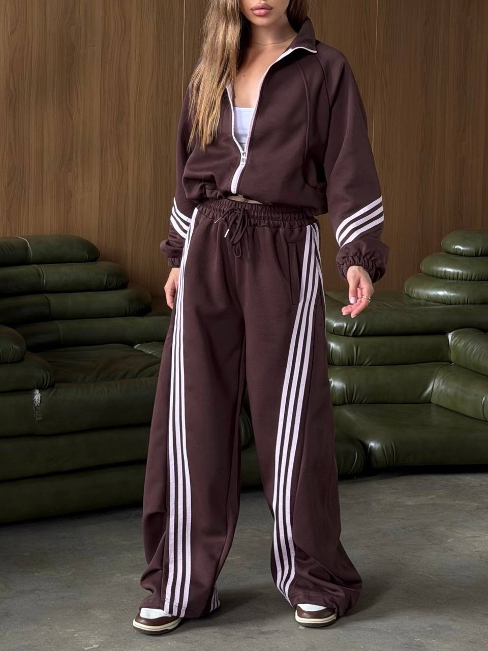 костюм спортивный женский,спортивный костюм женский adidas,спортивный костюм,женский костюм,стильный спортивный костюм