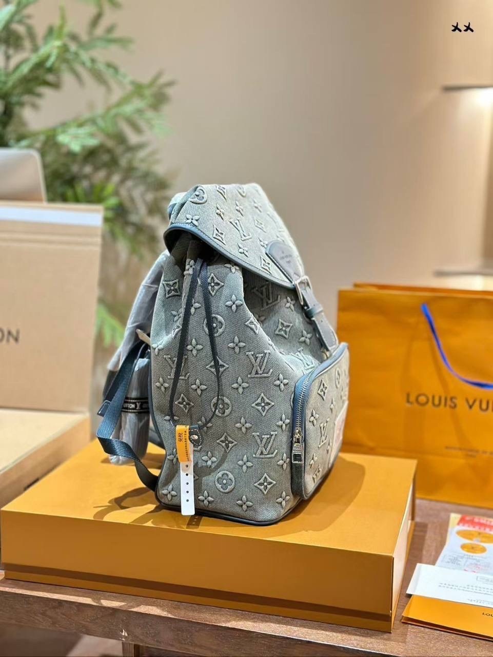 louis vuitton рюкзак louis vuitton,рюкзак женский louis vuitton,рюкзак louis vuitton,louis vuitton рюкзак джинсовый,сумка - рюкзак louis vuitton denim