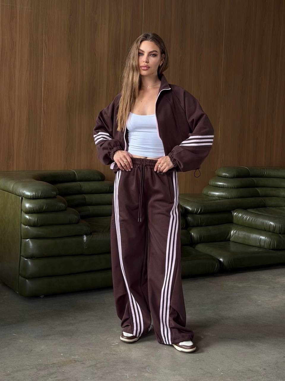костюм спортивный женский,спортивный костюм женский adidas,спортивный костюм,женский костюм,стильный спортивный костюм