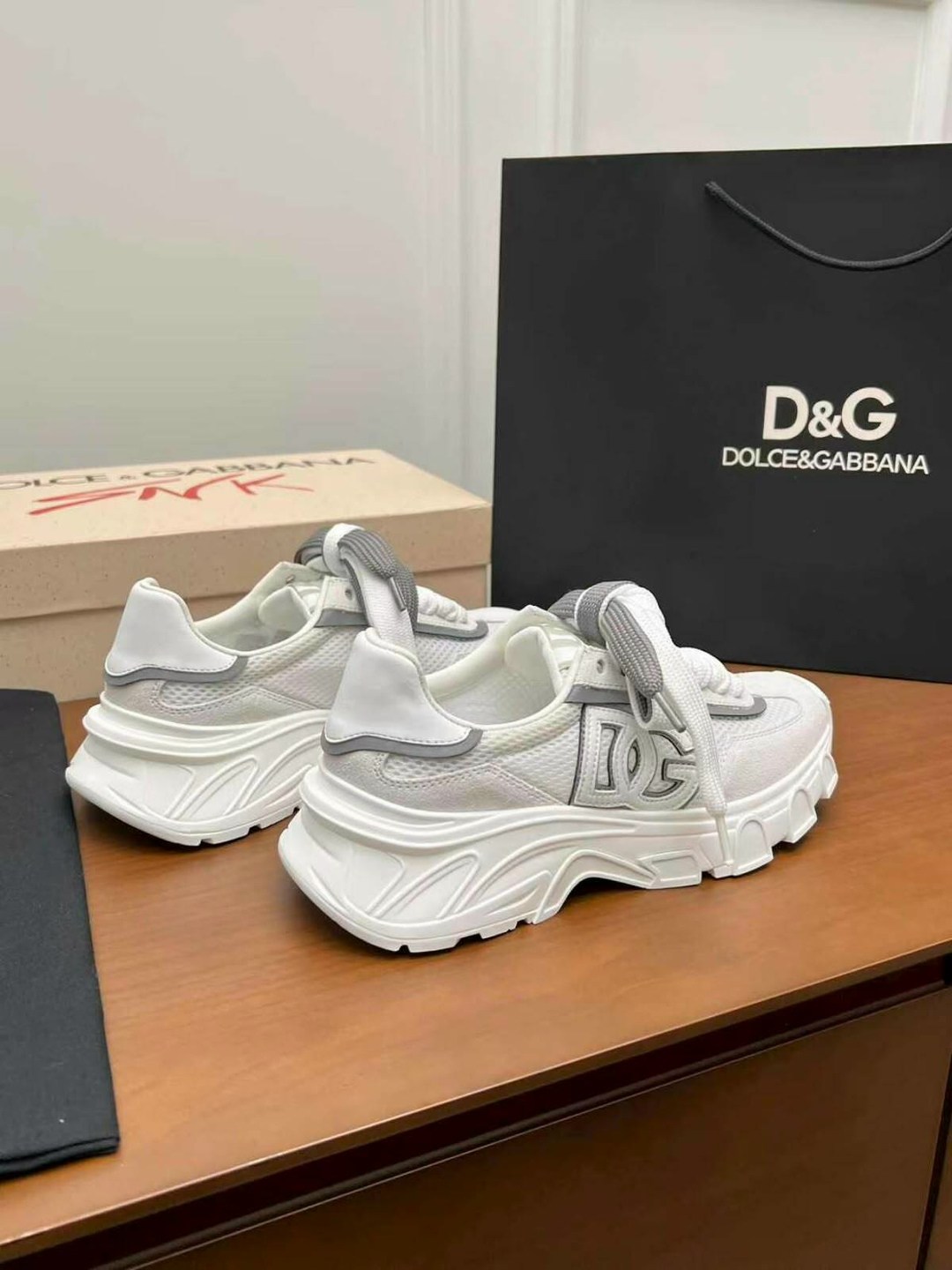 dolce & gabbana кроссовки,кроссовки женские dolce gabbana,кроссовки dolce gabbana dolce gabbana,кроссовки дольче габбана,кроссовки мужские женские  dolce&gabbana