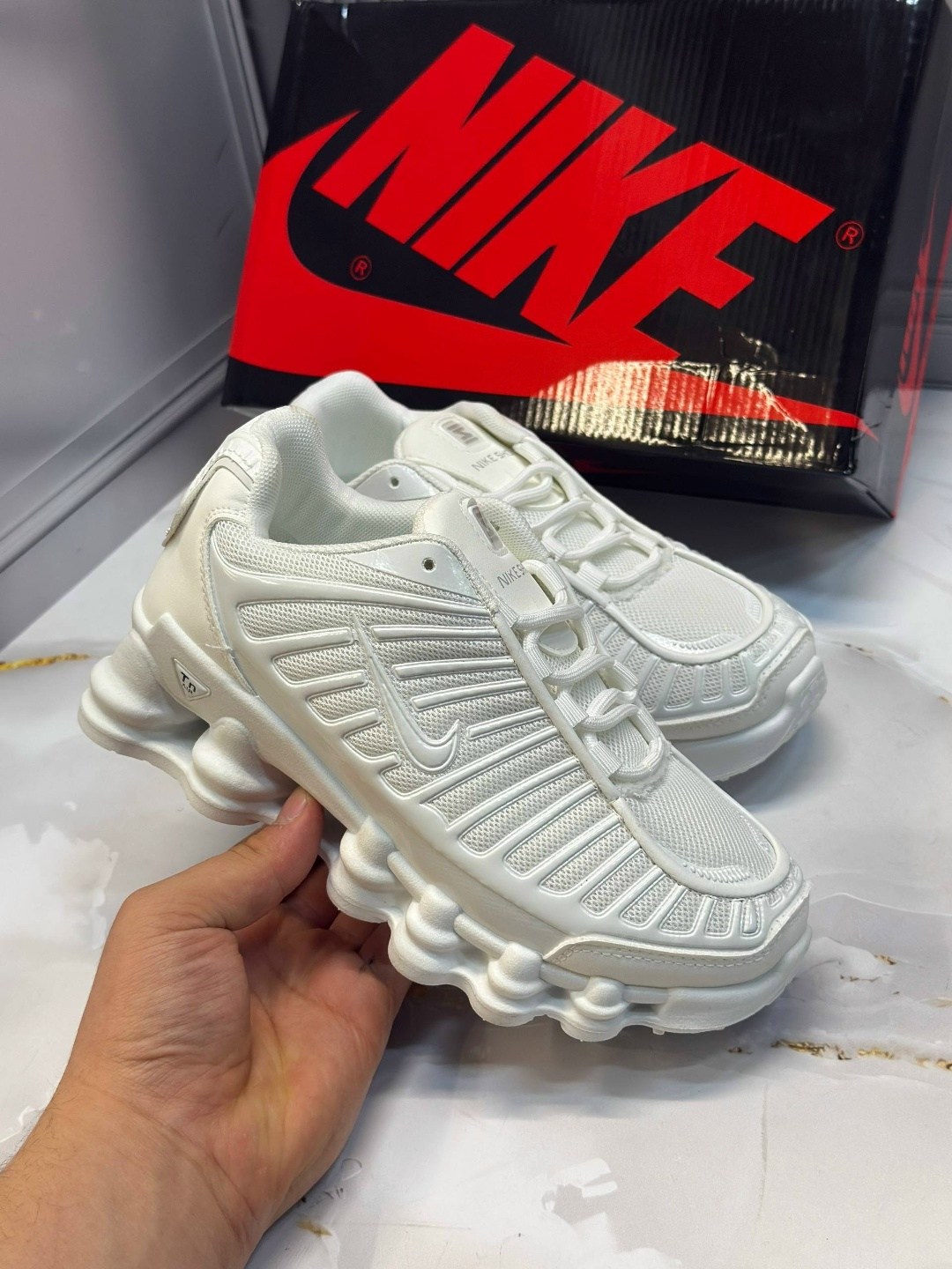 nike shox tl "white metallic silver" кроссовки,nike shox tl white metallic silver,кроссовки nike shox tl,кроссовки nike shox tl для бега белые мужские женские,кроссовки мужской nike