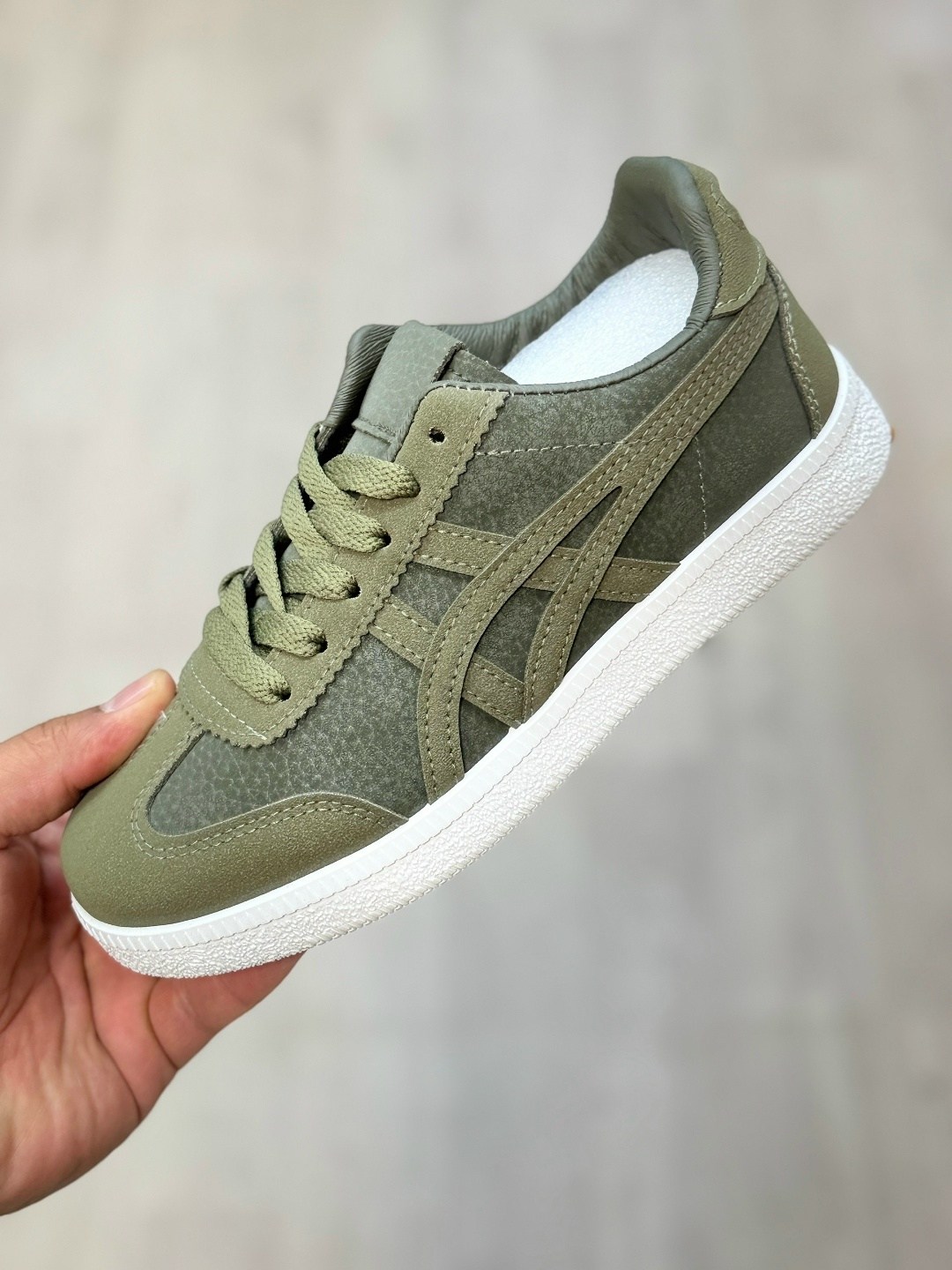 ,кроссовки onitsuka tiger,кроссовки onitsuka tiger tokuten,повседневные кроссовки,классические кроссовки