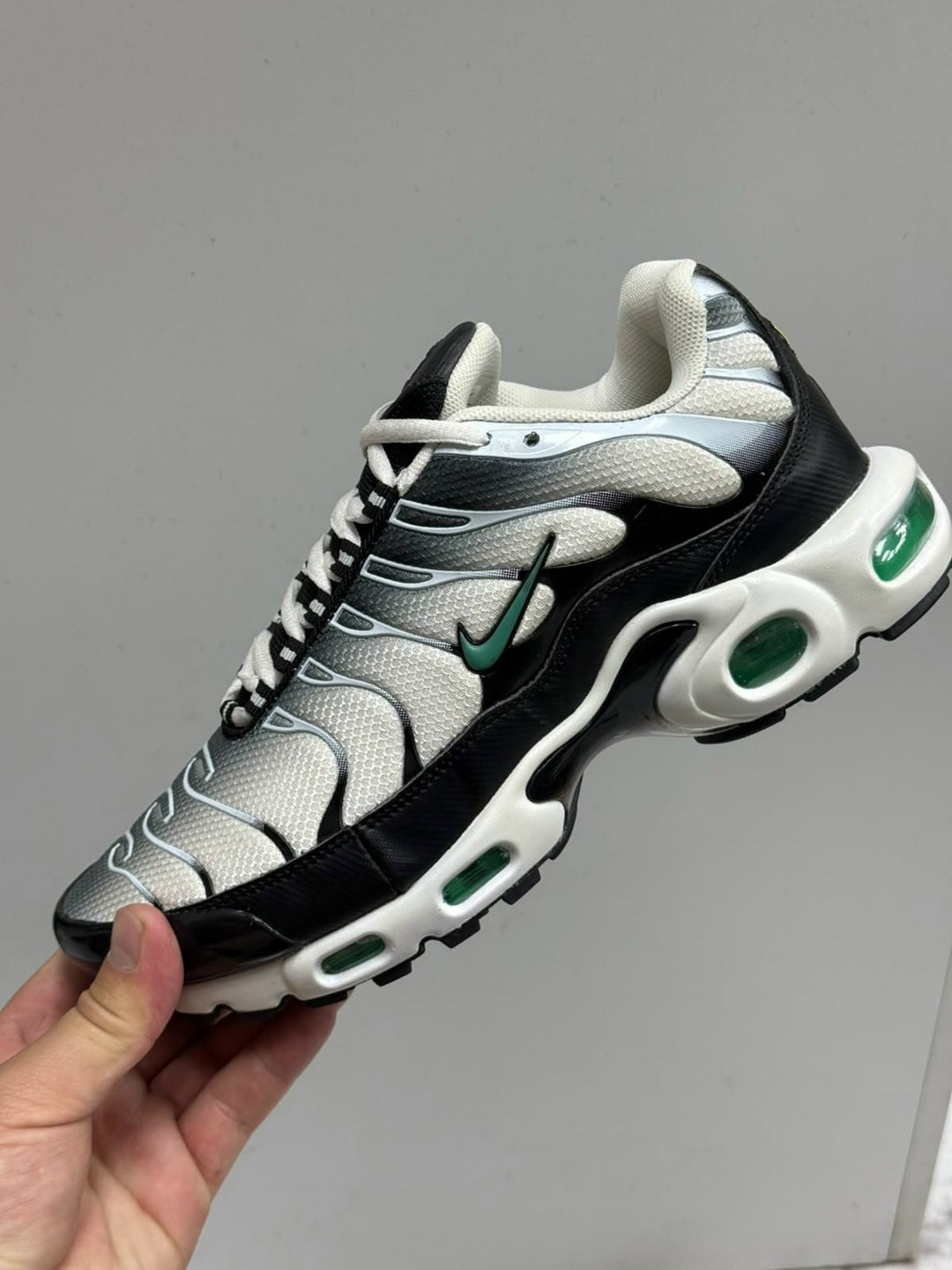 кроссовки nike air max tn plus,nike air max tn plus,кроссовки nike air max plus tn triple white,кроссовки nike air max plus tn plus белые,nike air max plus tn white