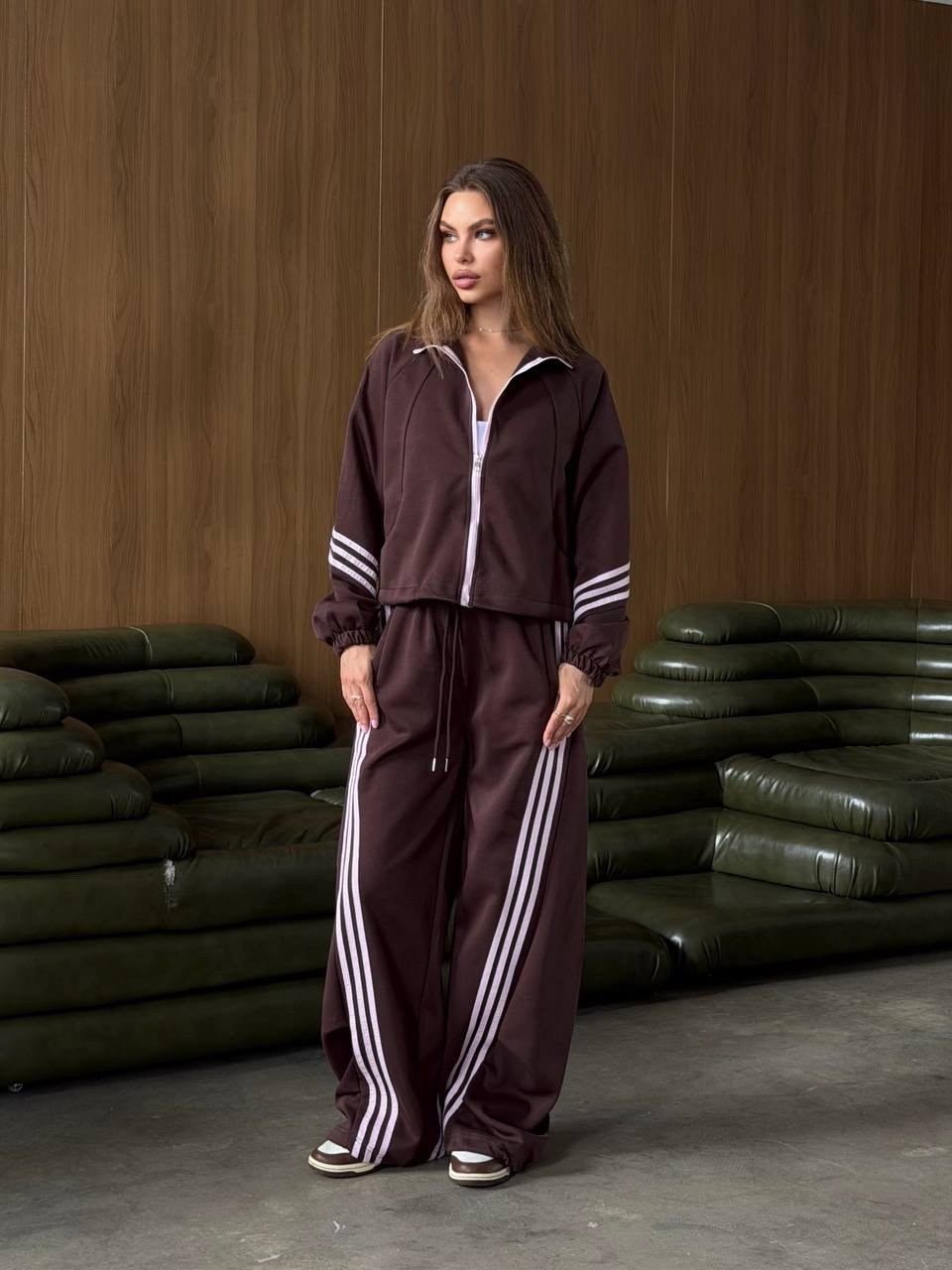 костюм спортивный женский,спортивный костюм женский adidas,спортивный костюм,женский костюм,стильный спортивный костюм