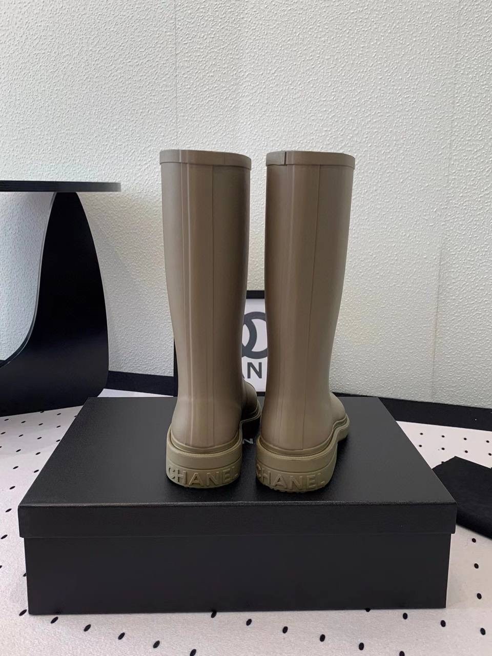 сапоги chanel,резиновые сапоги chanel,женские резиновые сапоги chanel,сапоги шанель,резиновые сапоги шанель