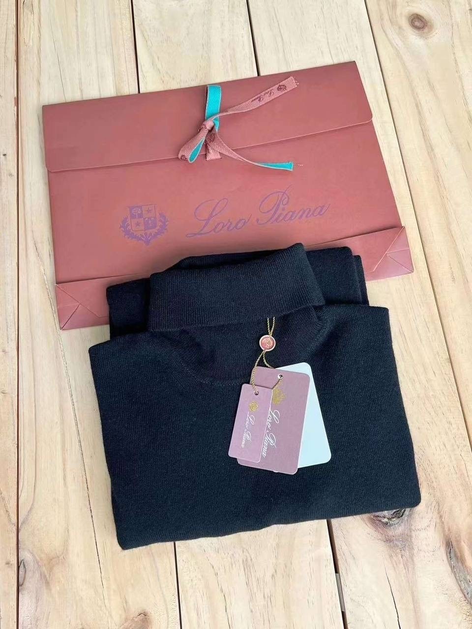 кашемировая водолазка loro piana,кашемировый свитер loro piana,свитер loro piana,водолазка,водолазка кашемир
