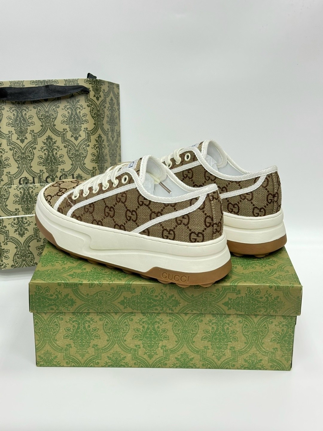 gucci кроссовки женские,,кроссовки gucci,кеды gucci,кроссовки гуччи женские