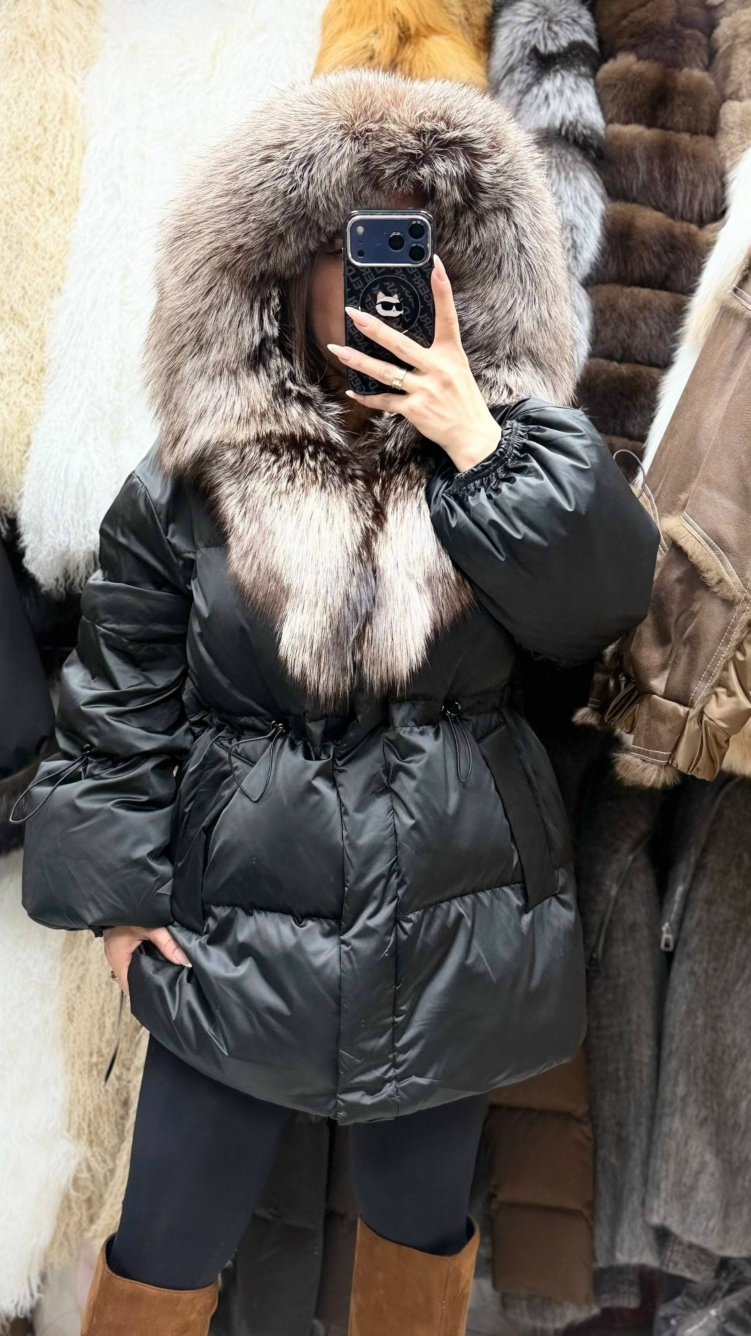 пуховик женский,пуховик,пуховик с натуральным мехом bomfurs,короткий пуховик,короткий пуховик с натуральным мехом лисы и капюшоном bomfurs