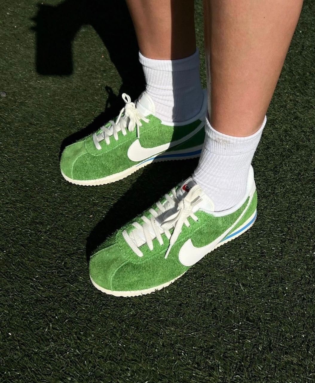nike classic cortez,кроссовки nike cortez,nike cortez vintage,трендовые кроссовки,женские кроссовки