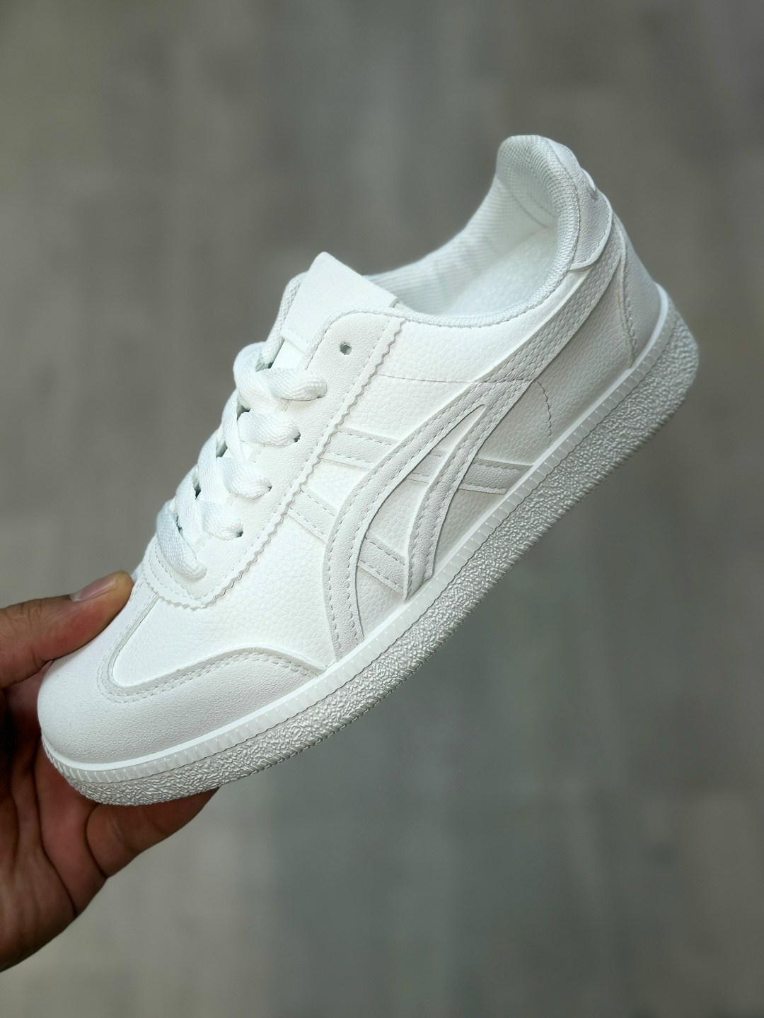 ,кроссовки onitsuka tiger,кроссовки onitsuka tiger tokuten,повседневные кроссовки,классические кроссовки