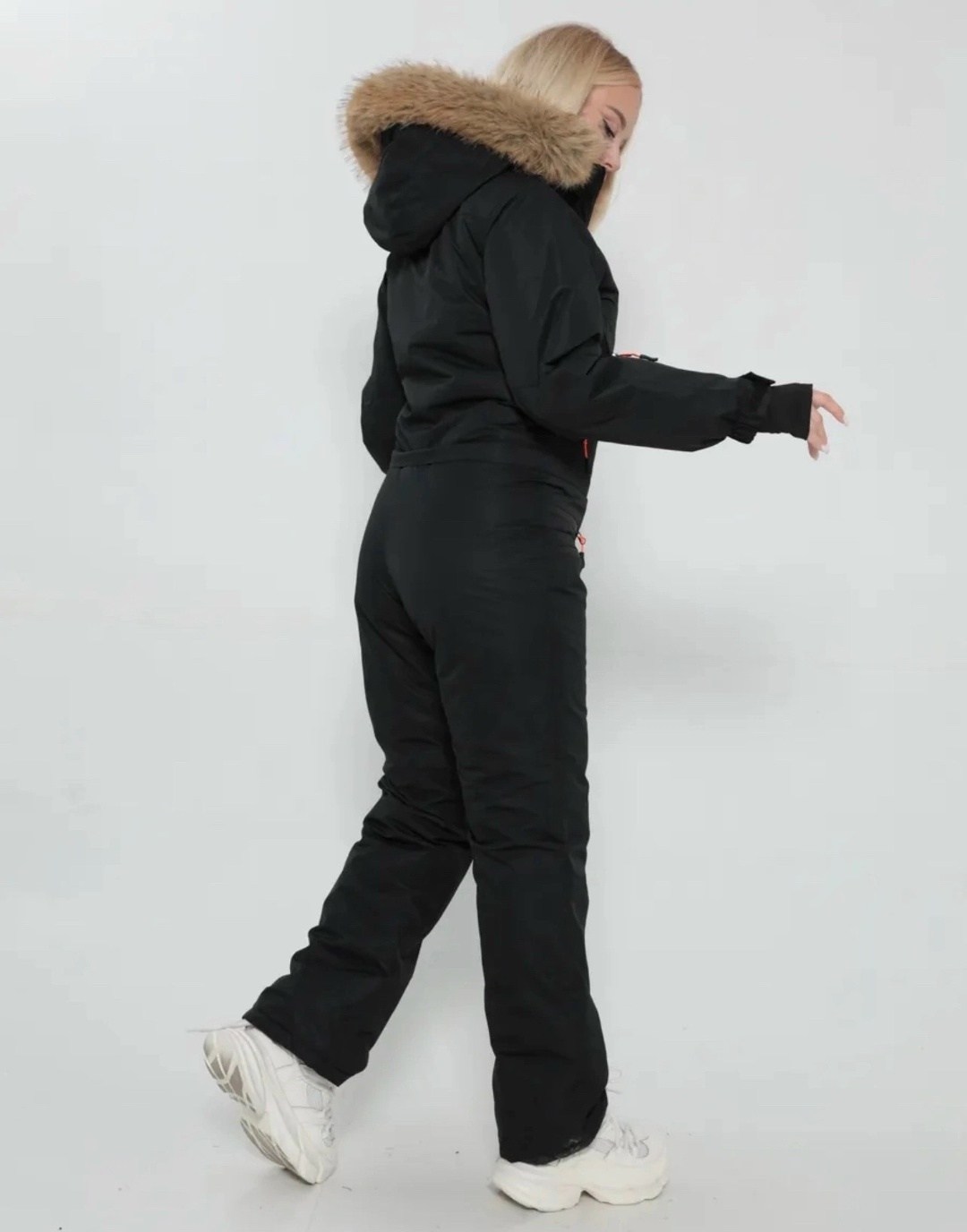комбинезон горнолыжный с капюшоном и мехом bum fashion,комбинезон женский зимний,горнолыжный комбинезон женский,женский зимний горнолыжный комбинезон,комбинезон для зимней