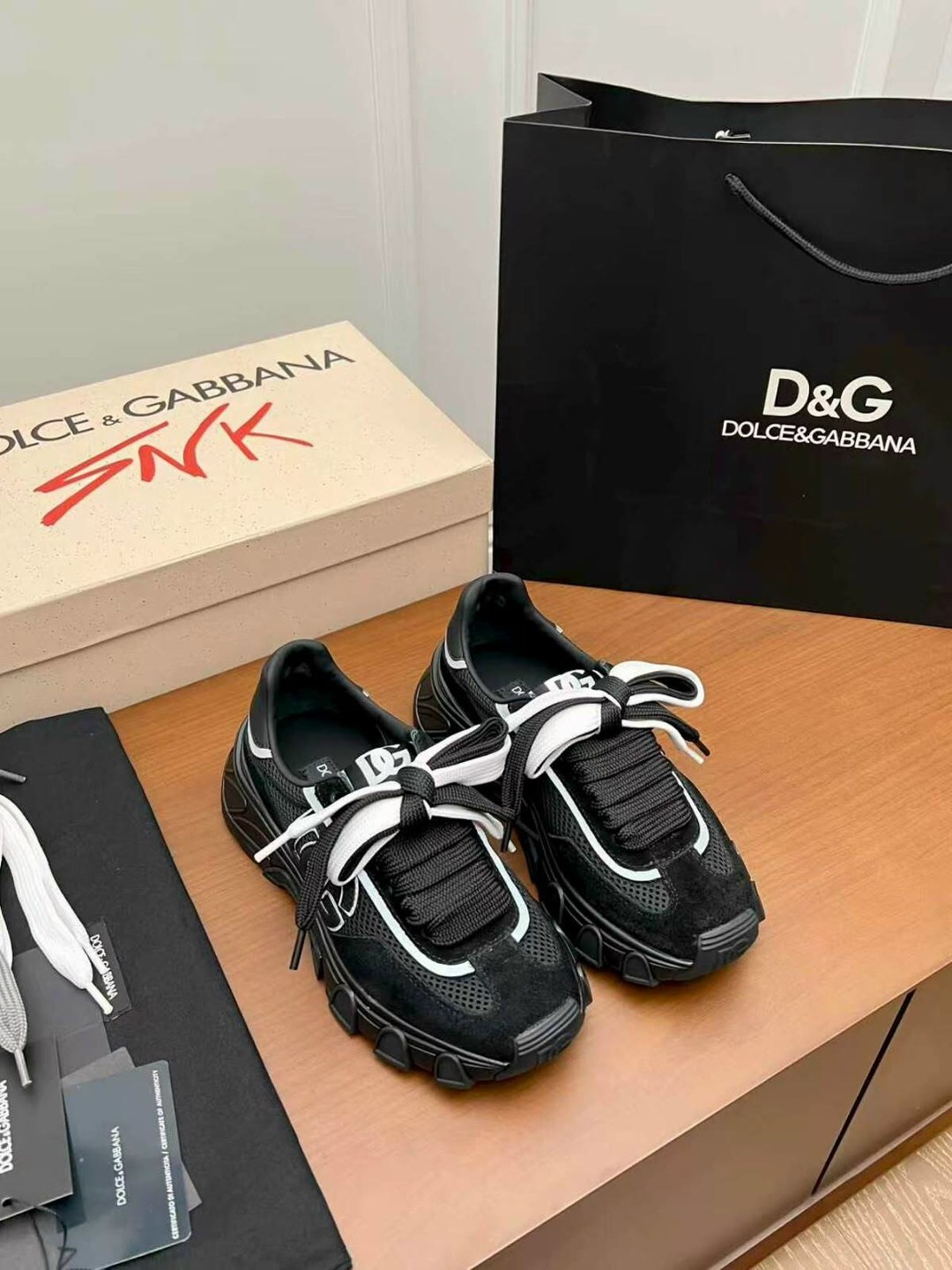 dolce & gabbana кроссовки,кроссовки женские dolce gabbana,кроссовки dolce gabbana dolce gabbana,кроссовки дольче габбана,кроссовки мужские женские  dolce&gabbana