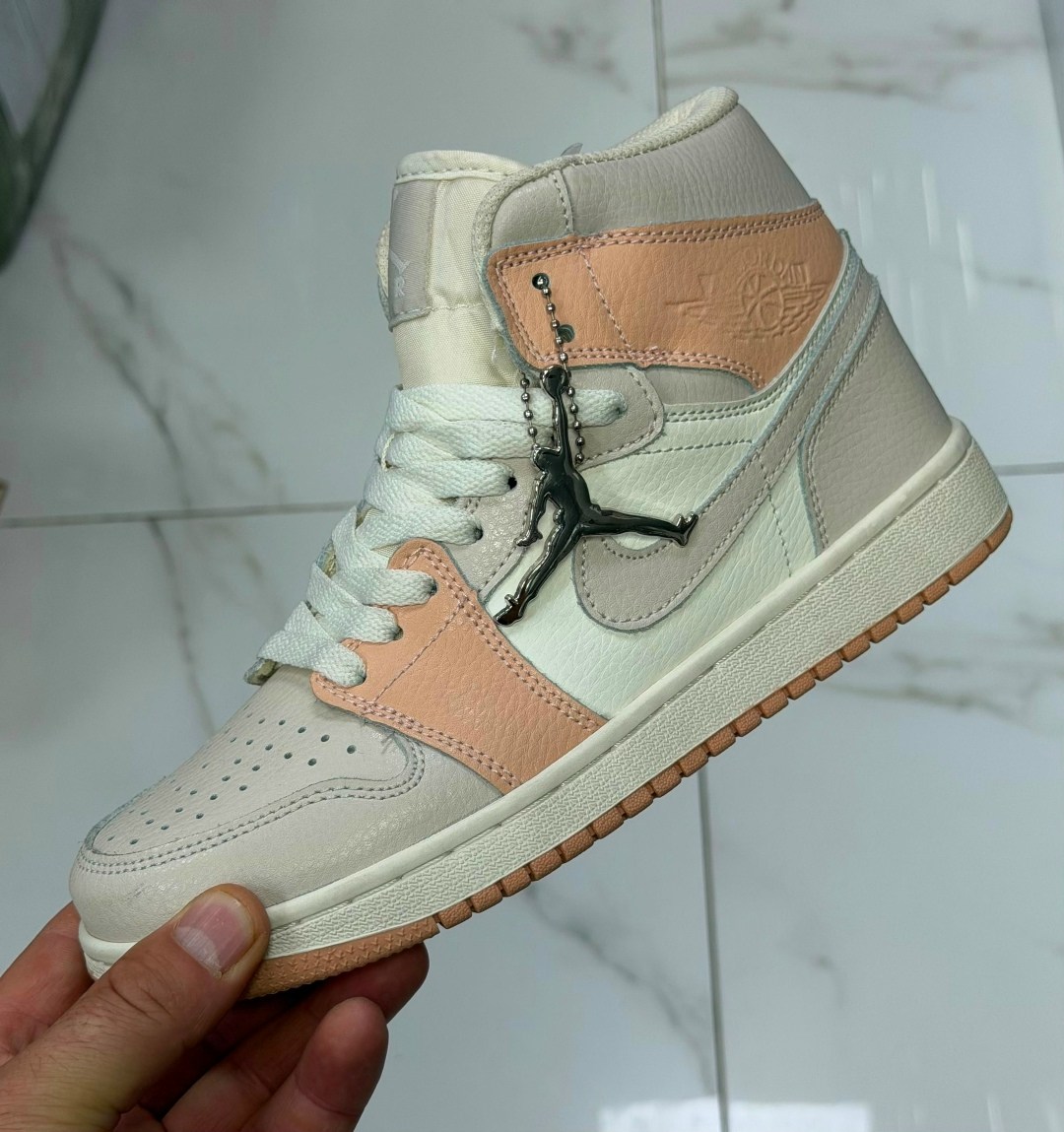 кроссовки женские nike air jordan 1,кроссовки nike air jordan 1 mid,кроссовки nike air jordan 1,nike air jordan 1 mid,кроссовки nike air jordan 1 retro