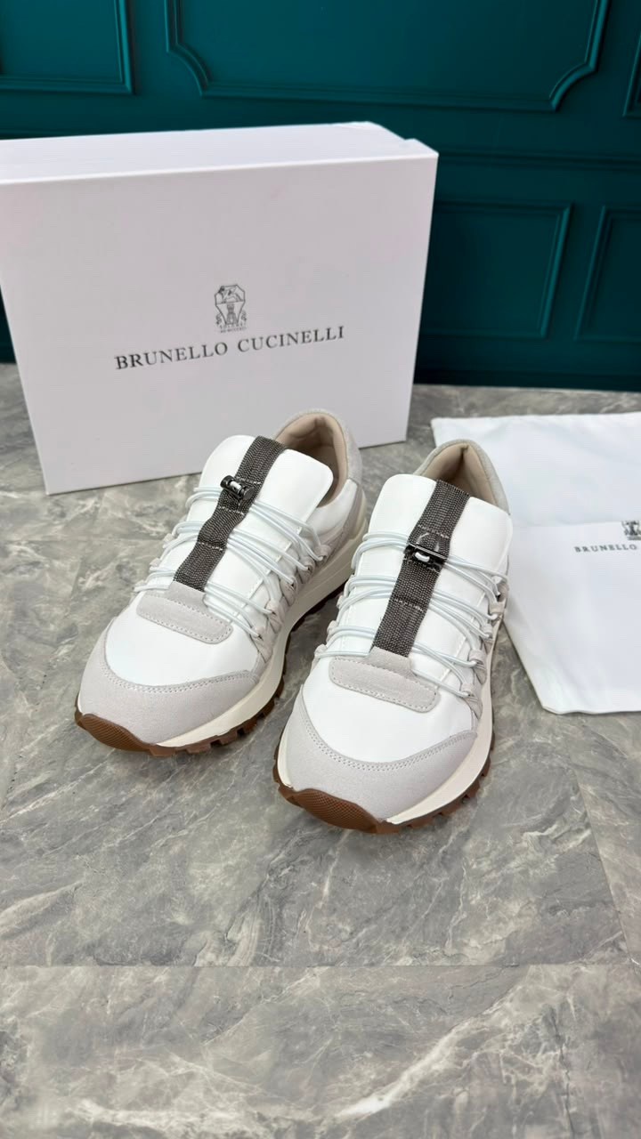 брунелло кучинелли логотип,брунелло кучинелли эмблема,brunello cucinelli логотип,брунелло кучинелли лого,brunello cucinelli logo