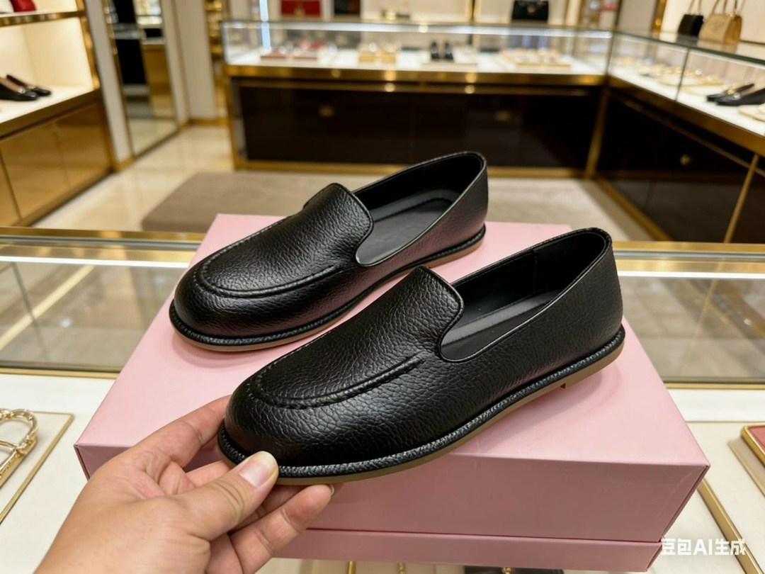 ,лоферы женские,кожаные лоферы,лоферы loro piana,мужские лоферы