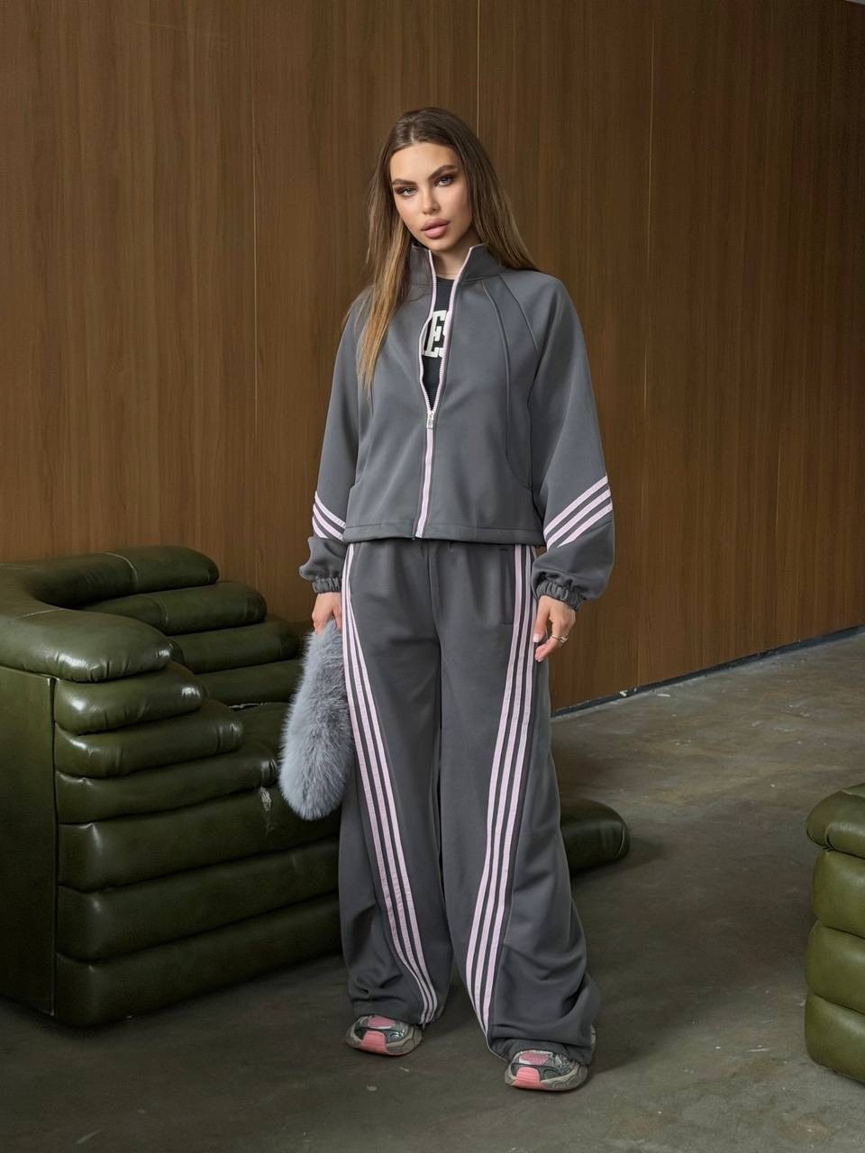 женский спортивный костюм adidas,женский спортивный костюм,спортивный женский костюм серый,спортивный костюм,костюм спортивные женские костюмы