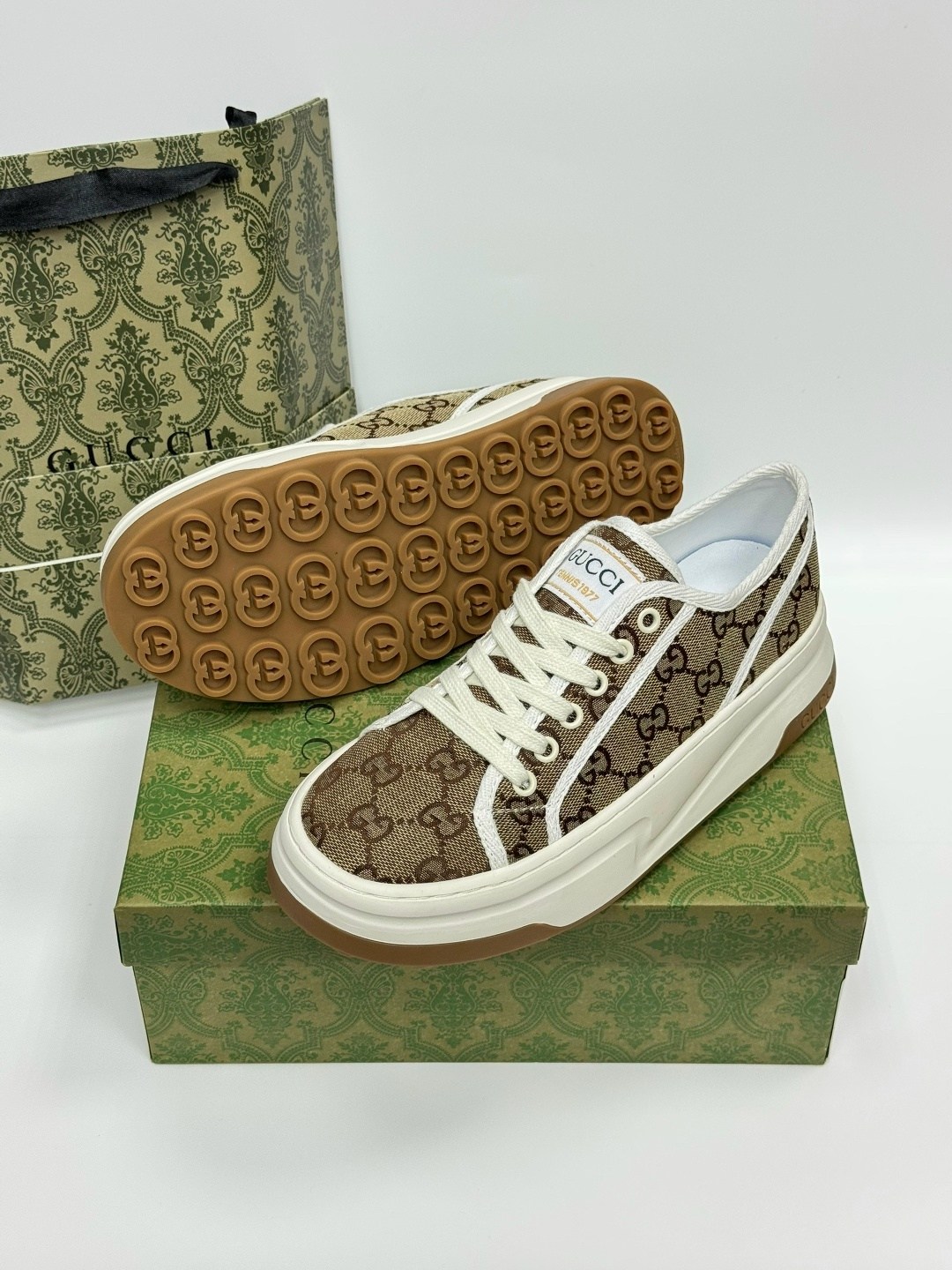 gucci кроссовки женские,,кроссовки gucci,кеды gucci,кроссовки гуччи женские