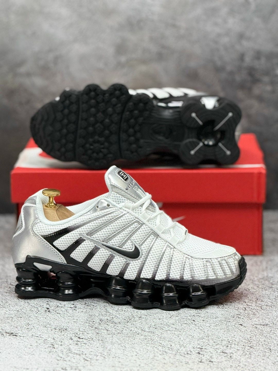 nike shox tl white metallic silver,кроссовки nike shox tl,nike shox tl "white metallic silver" кроссовки,nike shox tl white,nike shox tl pure platinum