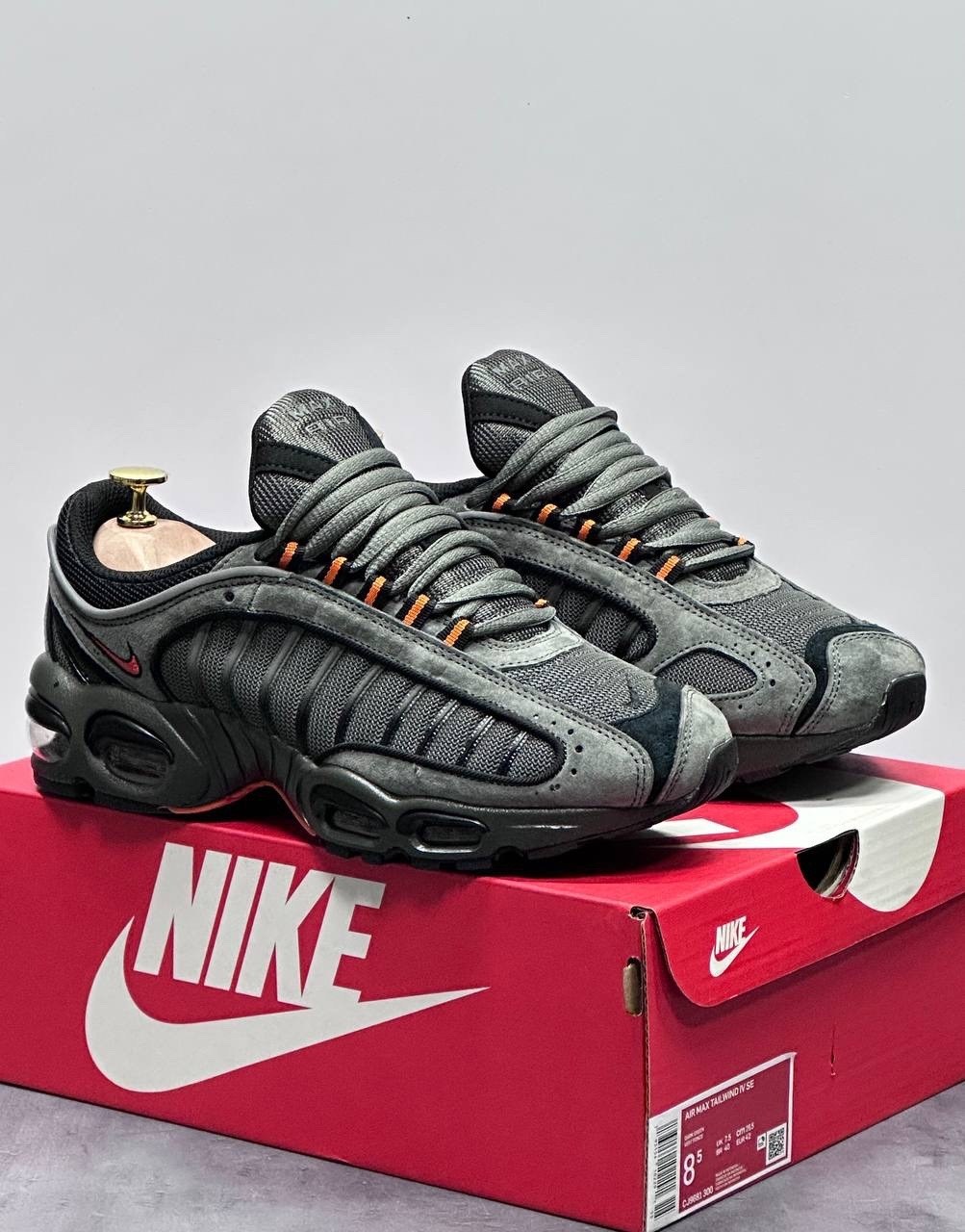 кроссовки nike air max tailwind 4,кроссовки nike air max tn plus,nike air max tailwind 4,мужские кроссовки nike air max tailwind 4,nike air max tailwind 5 skepta