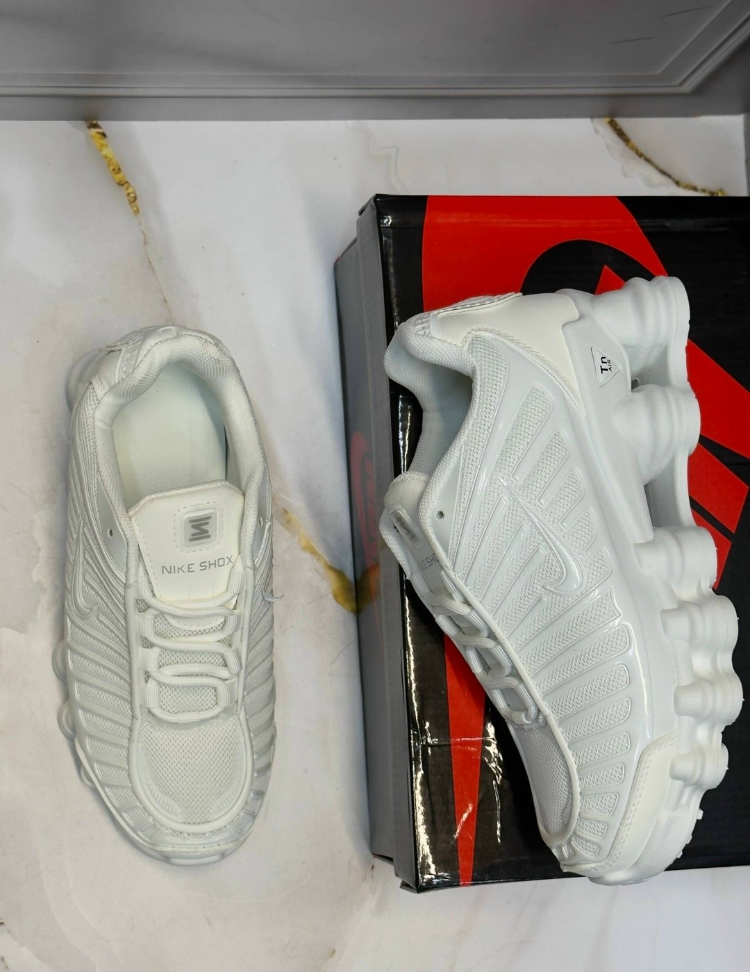 nike shox tl "white metallic silver" кроссовки,nike shox tl white metallic silver,кроссовки nike shox tl,кроссовки nike shox tl для бега белые мужские женские,кроссовки мужской nike