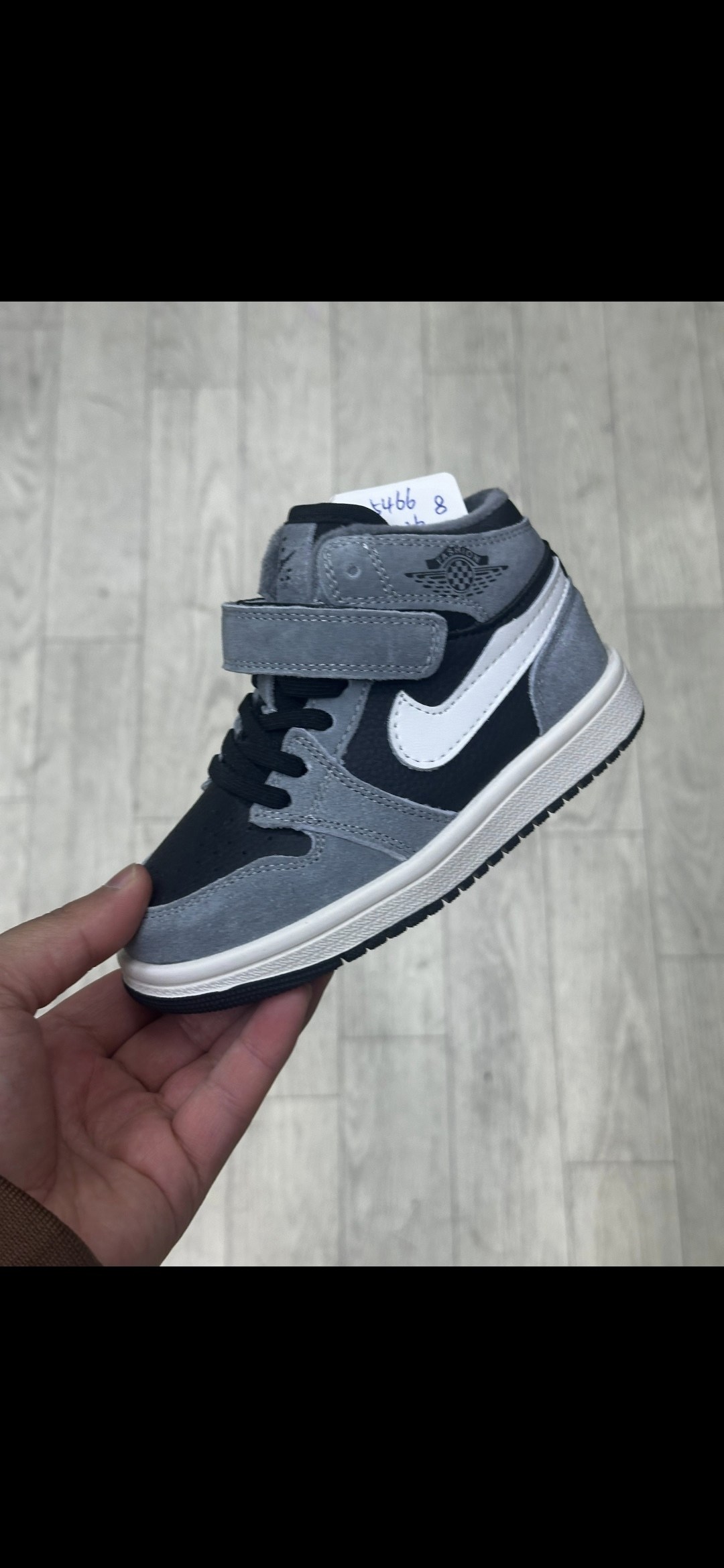jordan 1 mid light smoke grey,air jordan 1 mid,jordan 1 mid,nike air jordan 1 mid,air jordan 1 retro high og