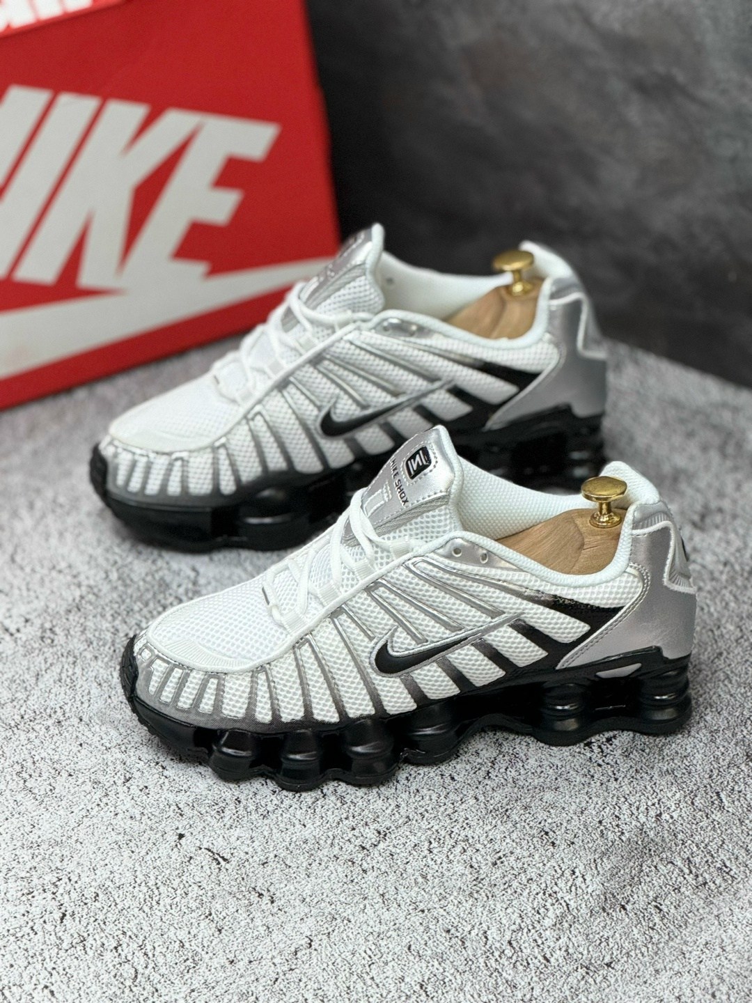 nike shox tl white metallic silver,кроссовки nike shox tl,nike shox tl "white metallic silver" кроссовки,nike shox tl white,nike shox tl pure platinum