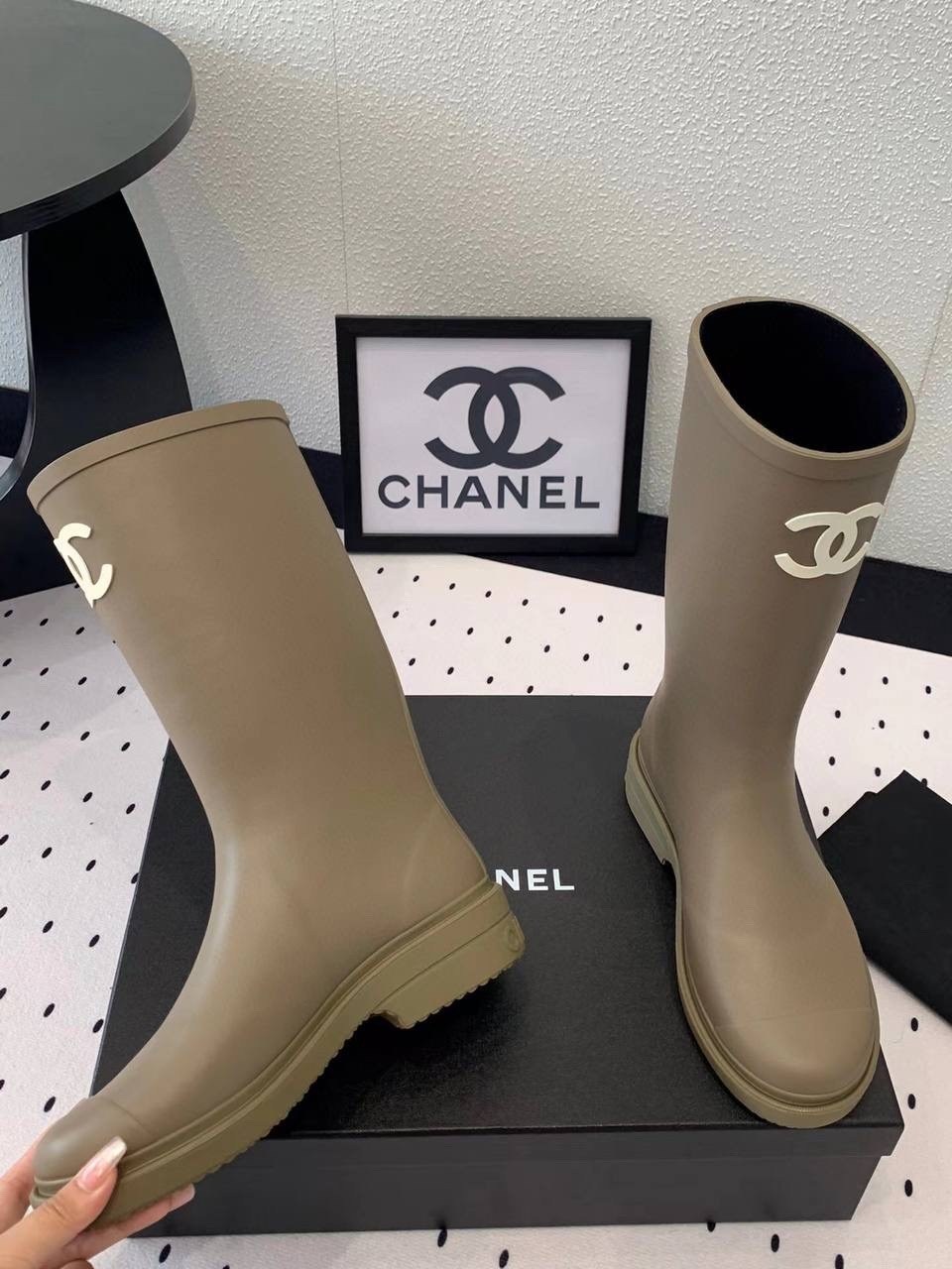 сапоги chanel,резиновые сапоги chanel,женские резиновые сапоги chanel,сапоги шанель,резиновые сапоги шанель