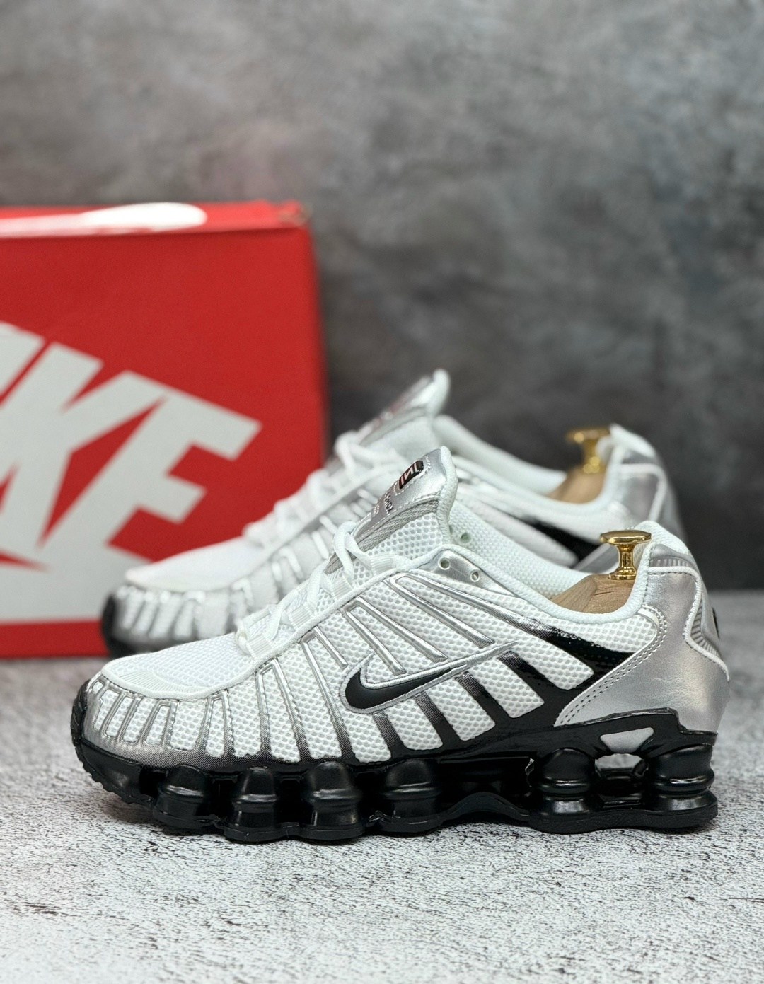 nike shox tl white metallic silver,кроссовки nike shox tl,nike shox tl "white metallic silver" кроссовки,nike shox tl white,nike shox tl pure platinum