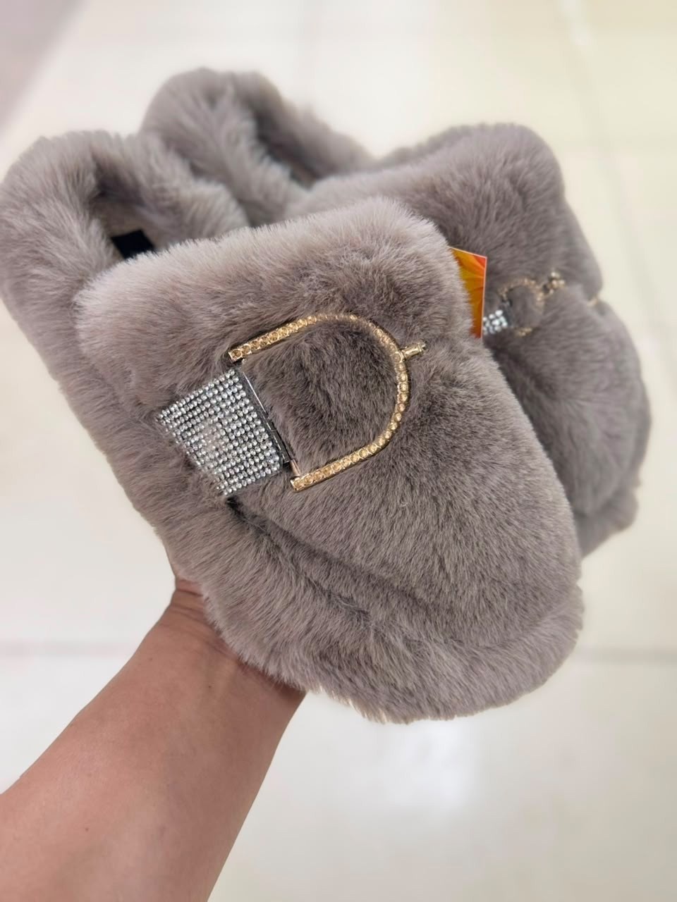 женские тапочки,домашние тапочки,модные тапочки,меховые тапочки,женские домашние тапочки