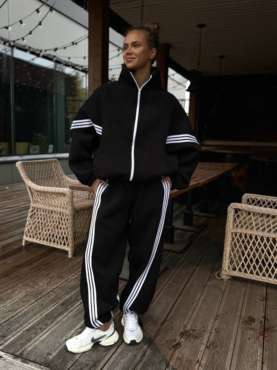 спортивный костюм женский adidas,спортивные костюмы женские,спортивный костюм,спортивные костюмы адидас,костюм с лампасами