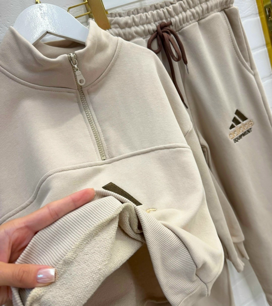 adidas original,детский спортивный костюм adidas,adidas tracksuit,детский спортивный костюм adidas originals,спортивные костюмы для девочек