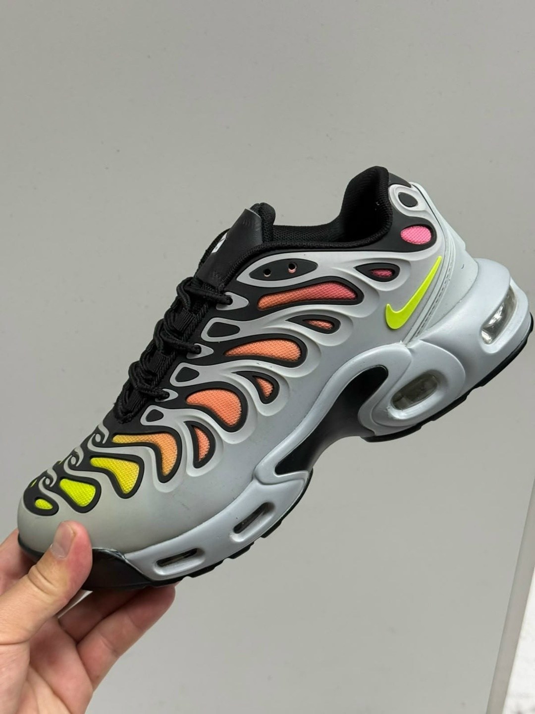 кроссовки,мужские кроссовки nike air max tn plus,nike air max plus tn,низкие кроссовки,кроссовки nike air max plus
