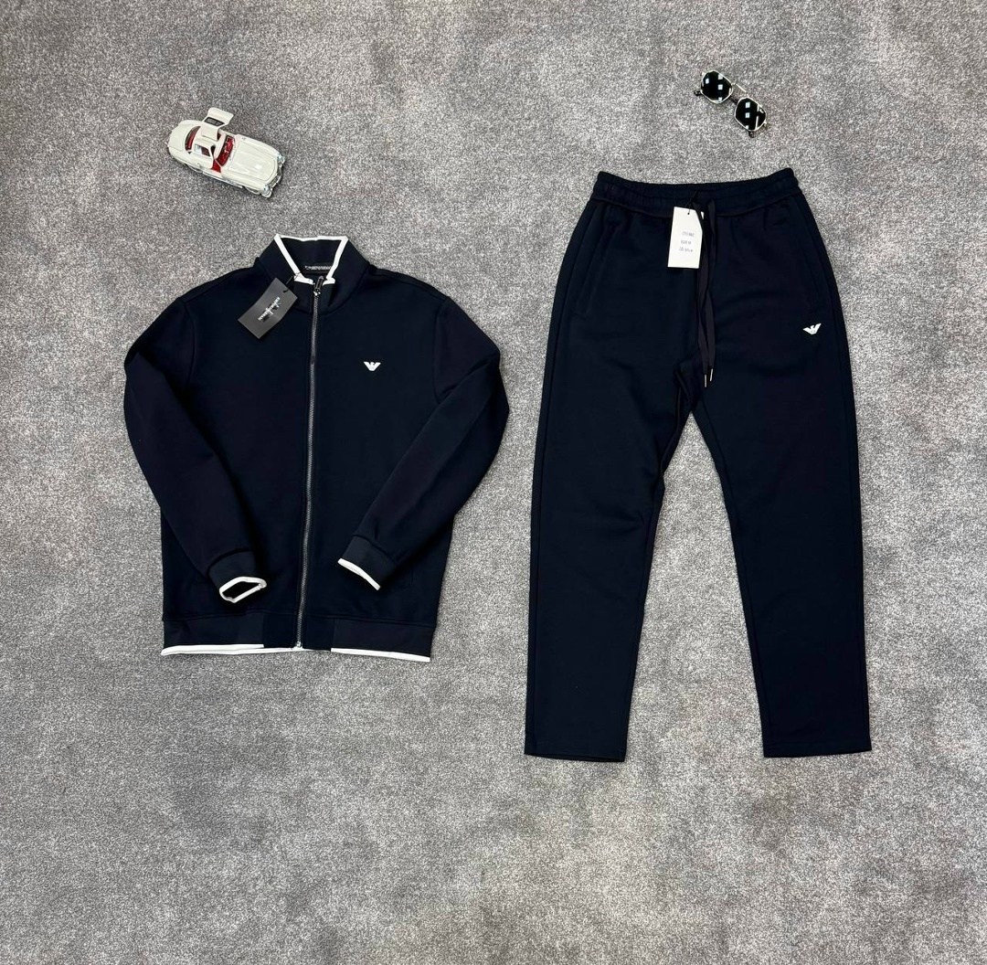 спортивный костюм emporio armani,мужской спортивный костюм,костюм спортивный,armani спортивный костюм,армани спортивный костюм мужской оригинал
