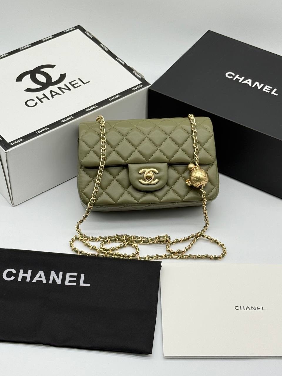 chanel сумка,сумка женская chanel,сумка шанель,синяя сумка chanel 2.55 шанель клатч на ремне кожа,chanel клатч