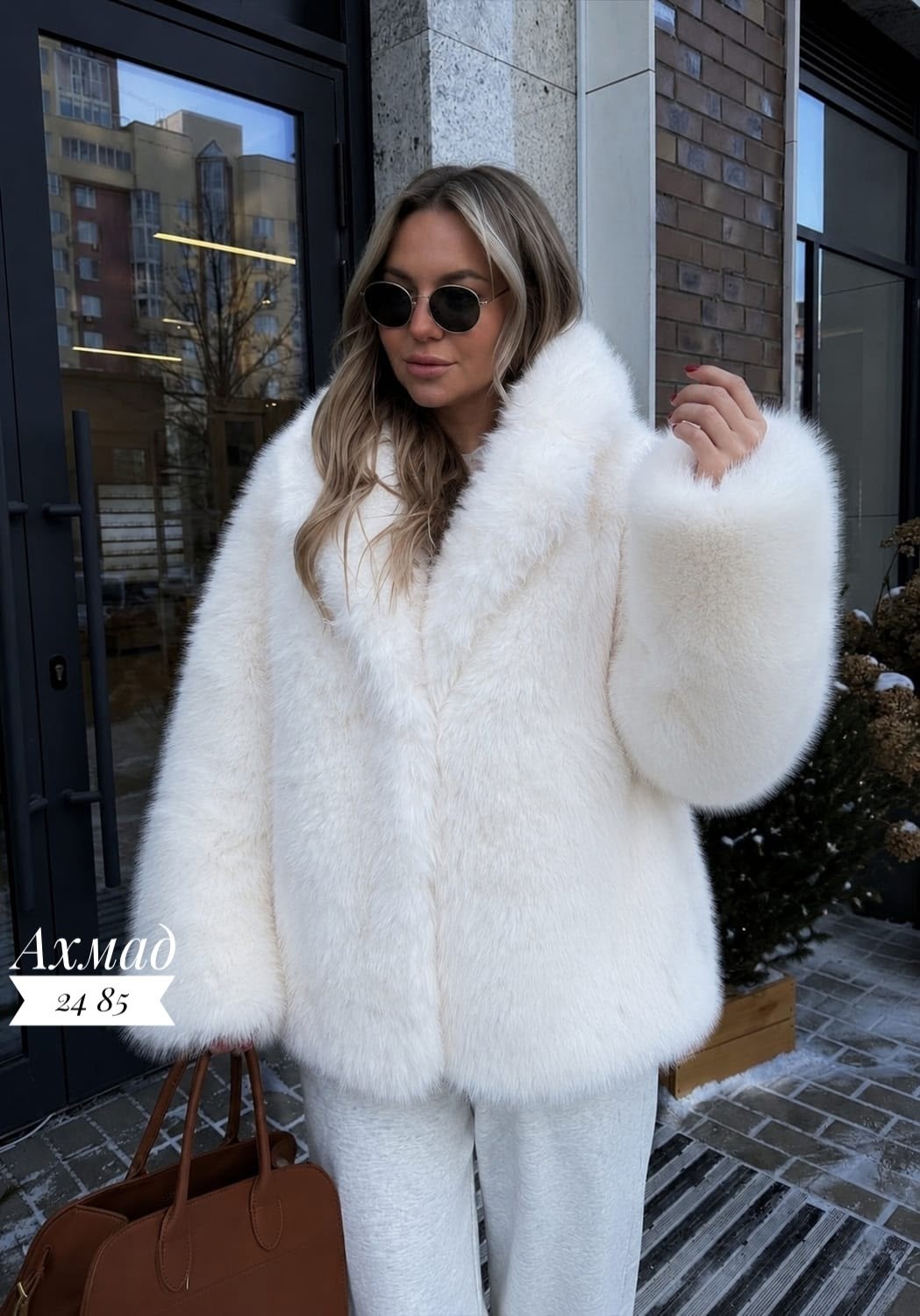 шуба с капюшоном из эко песца romana furs,шуба с капюшоном из эко песца romana furs coat women,белая шуба,шуба искусственная,шуба искуственная экошуба зимняя оверсайз