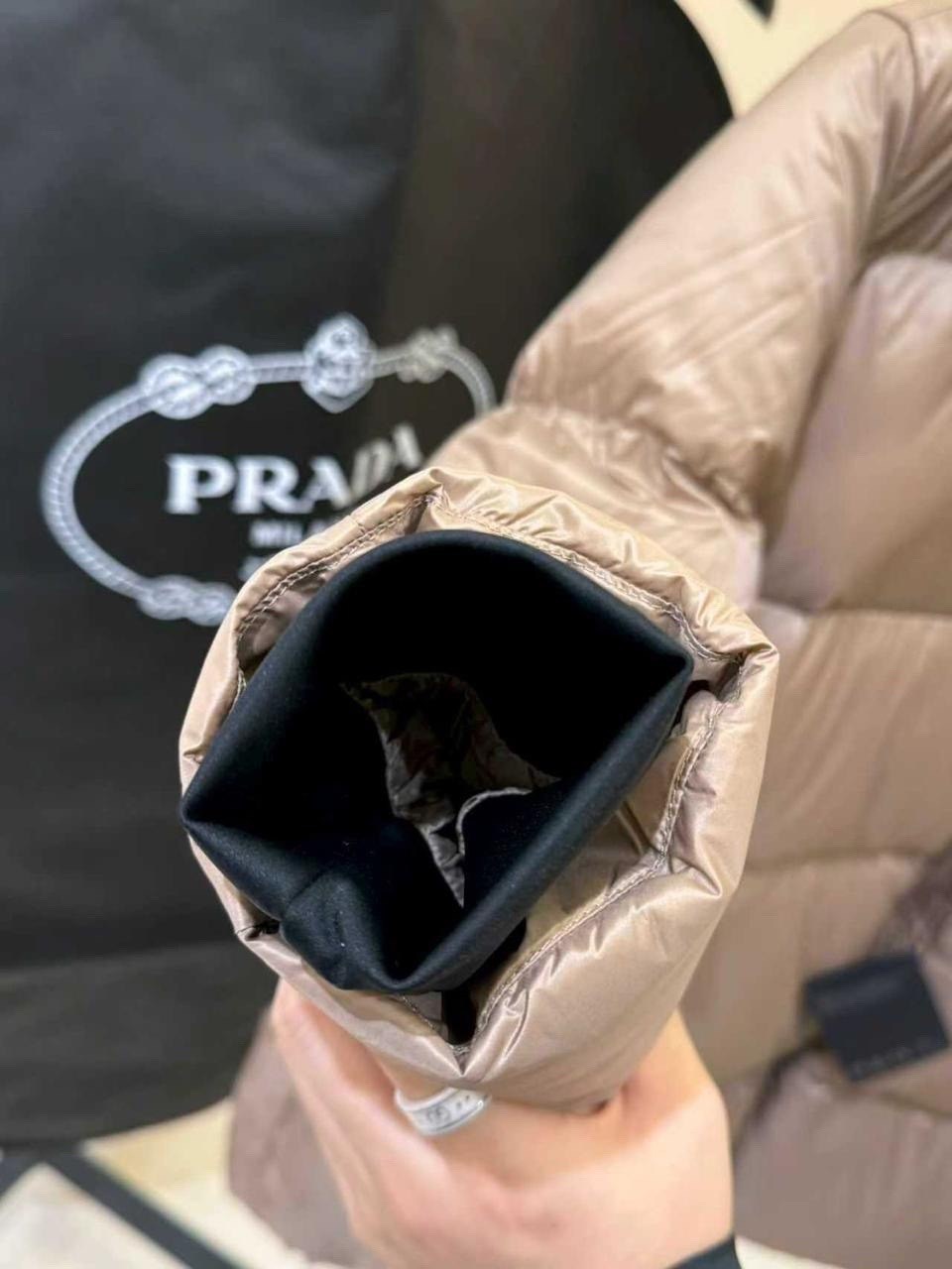 пуховик prada,пуховик prada женский,пуховик мужской prada,пуховик moncler женский,куртка prada