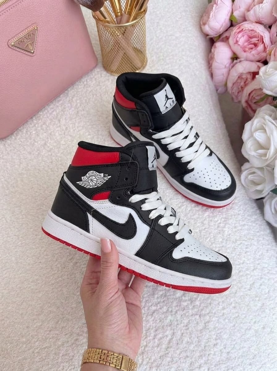 женские кроссовки nike air jordan 1 mid,кроссовки nike air jordan 1 retro high,nike air jordan 1 retro high,air jordan 1 retro high og university blue,кроссовки nike air jordan 1 retro high og