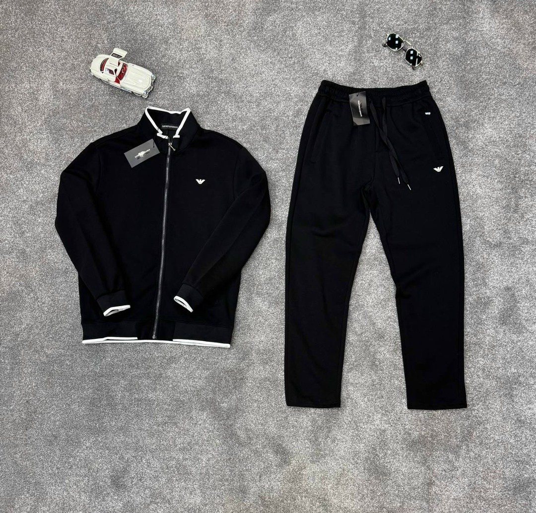 спортивный костюм emporio armani,мужской спортивный костюм,костюм спортивный,armani спортивный костюм,армани спортивный костюм мужской оригинал