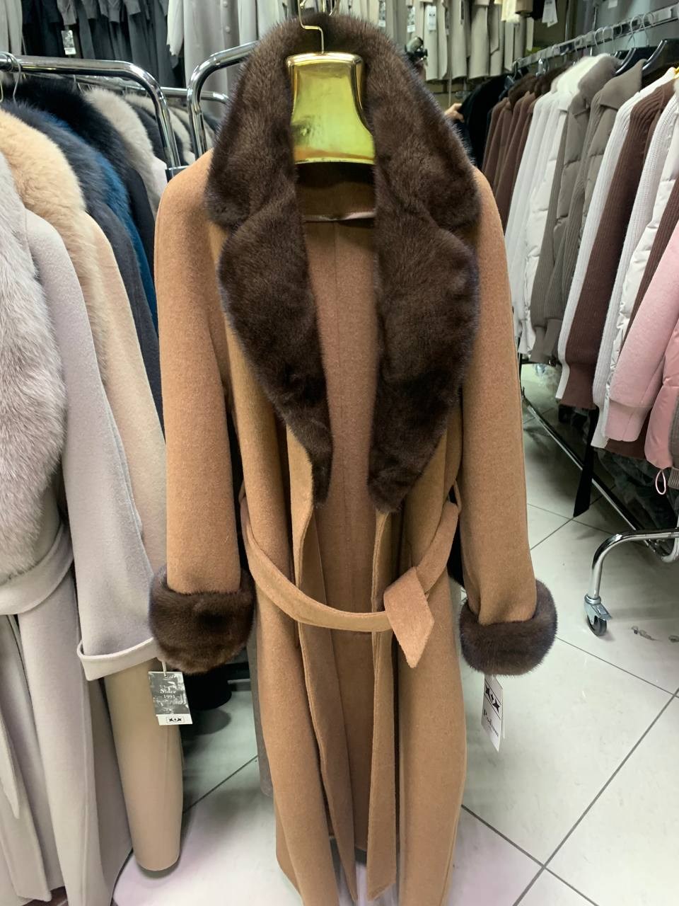 женское пальто с отделкой из меха max mara,зимнее кашемировое роскошное брендовое пальто с песцом,длинное пальто из двустороннего кашемира и шерсти,пальто с мехом,пальто зимнее