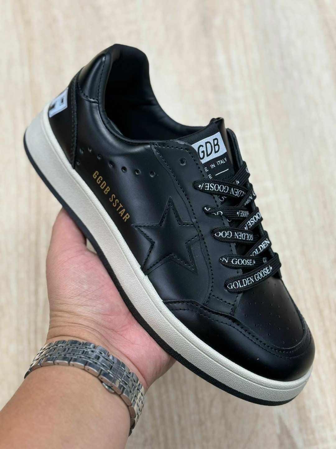 golden goose кеды hi star на платформе черный,кеды golden goose,кроссовки golden goose,кроссовки golden goose superstar black white,golden goose super-star