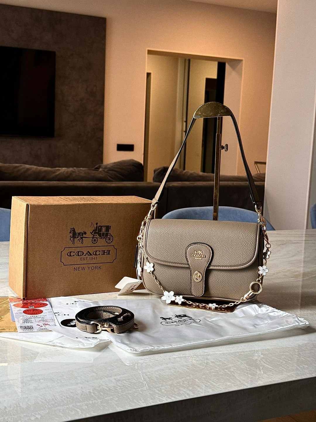 женская сумка coach,сумка coach,сумка,модная сумка,сумка на плечо coach