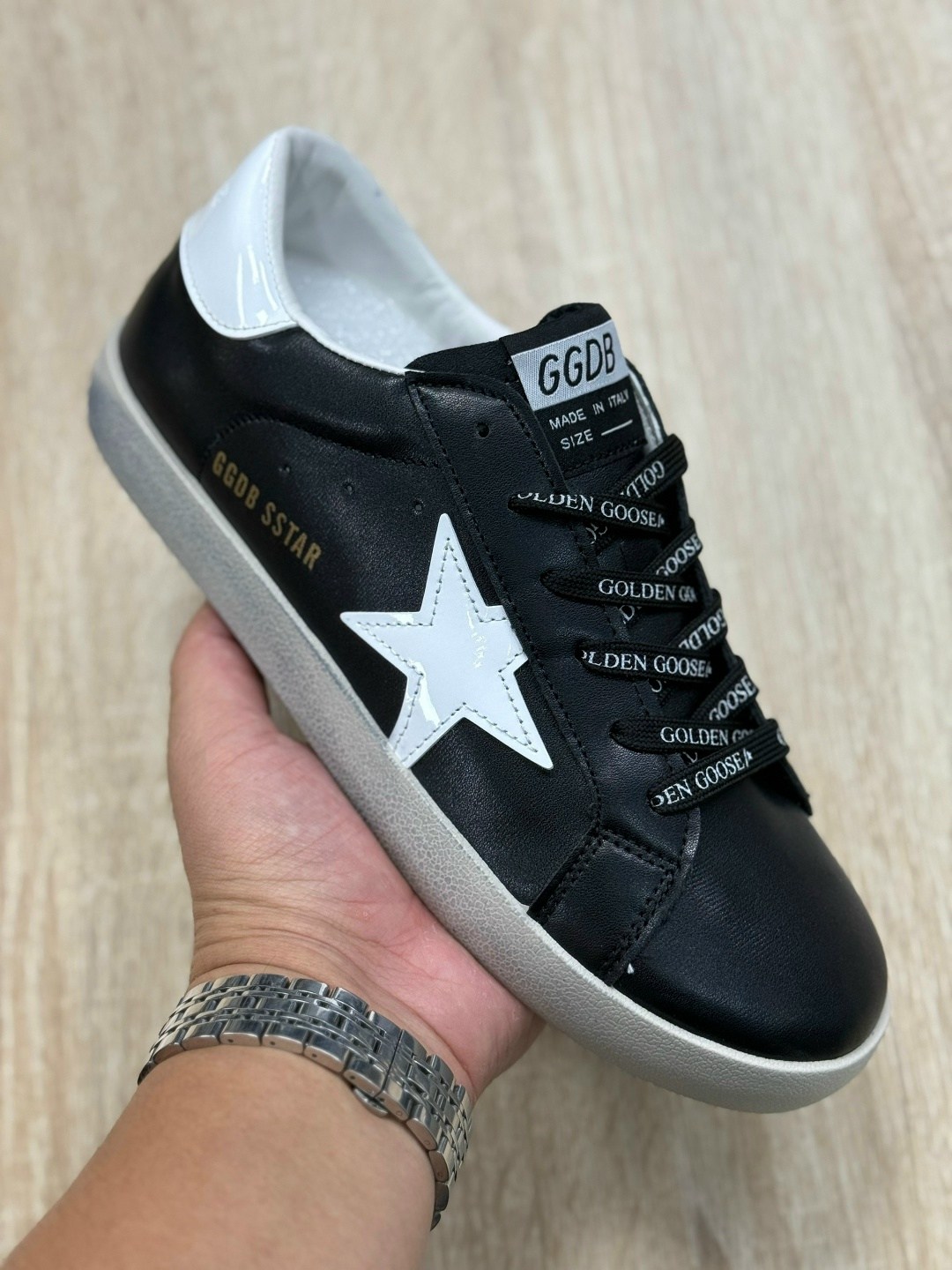 golden goose кеды hi star на платформе черный,кеды golden goose,кроссовки golden goose,кроссовки golden goose superstar black white,golden goose super-star