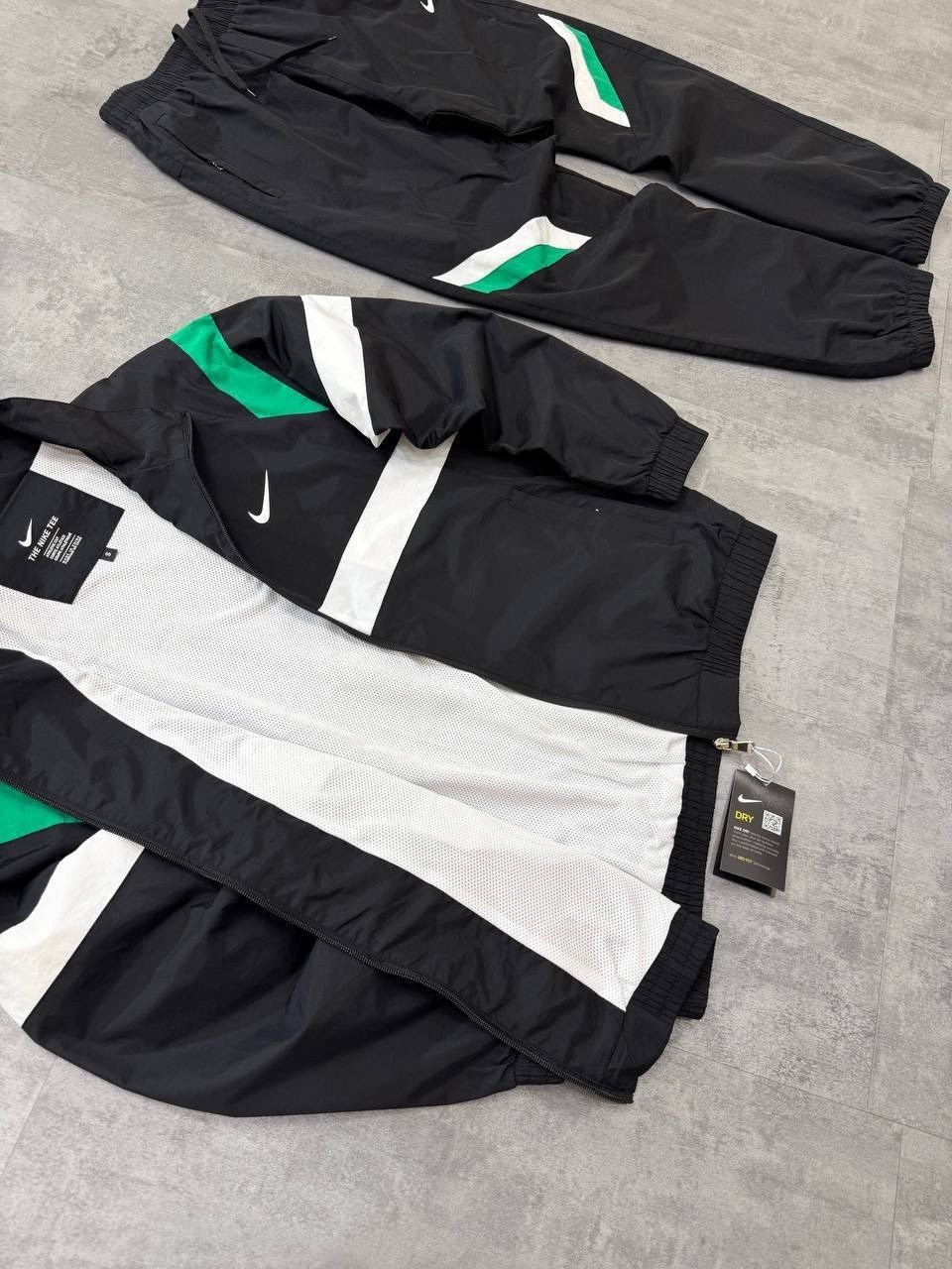 костюм спортивный nike,костюм найк мужской плащевка,спортивный костюм плащевка мужской,мужской спортивный костюм,спортивный костюм плащевочный