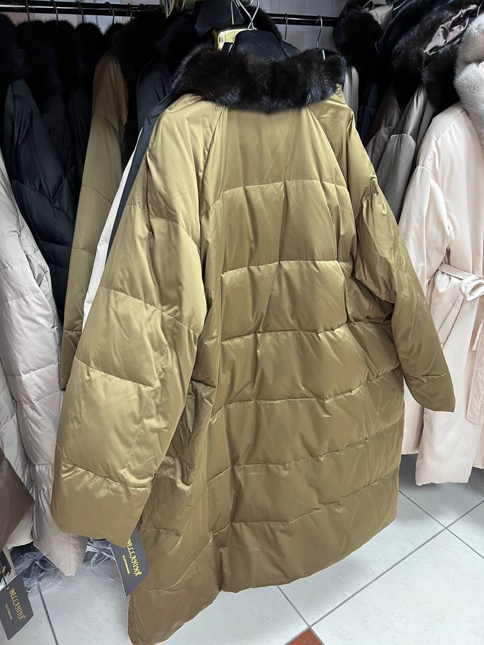 женский пуховик loro piana,куртка зимняя теплая с капюшоном okxana utova brand,женские пуховики,пуховик комбинированный с норкой,куртка пуховик с норкой